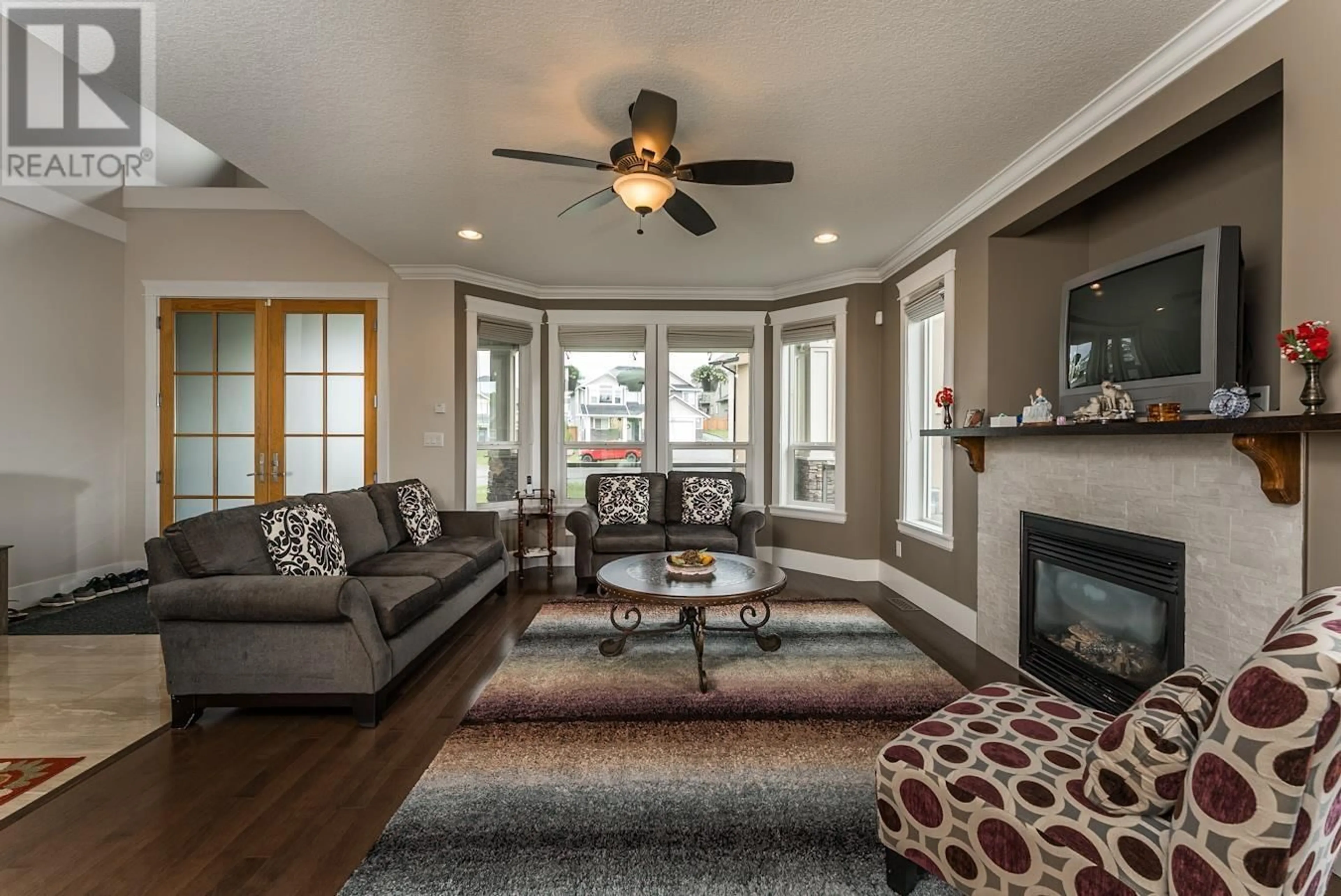 Living room, wood floors for 1212 ORIZABA COURT, Prince George British Columbia V2N0B7