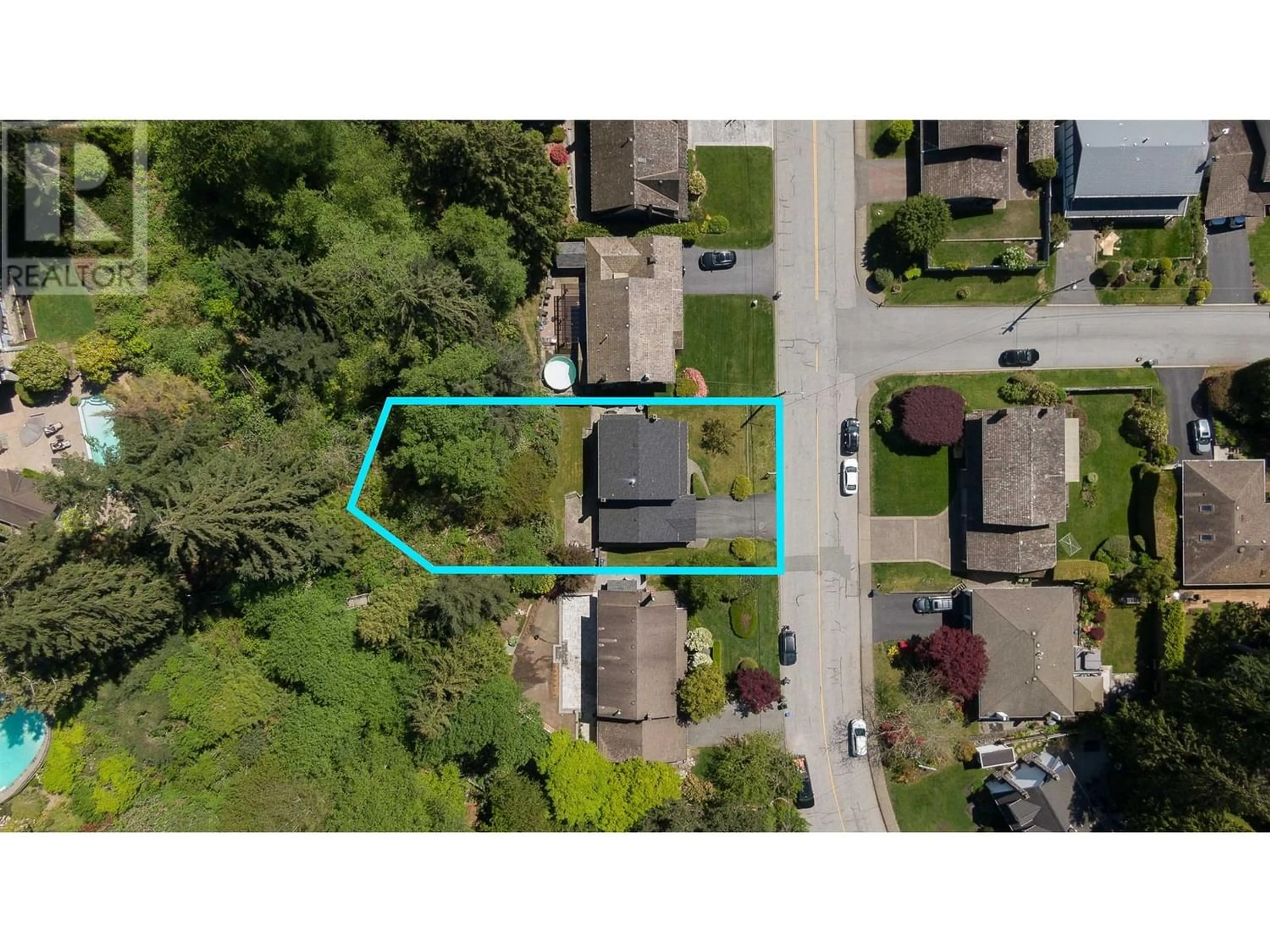 Frontside or backside of a home for 4062 RUBY AVENUE, North Vancouver British Columbia V7R4B2