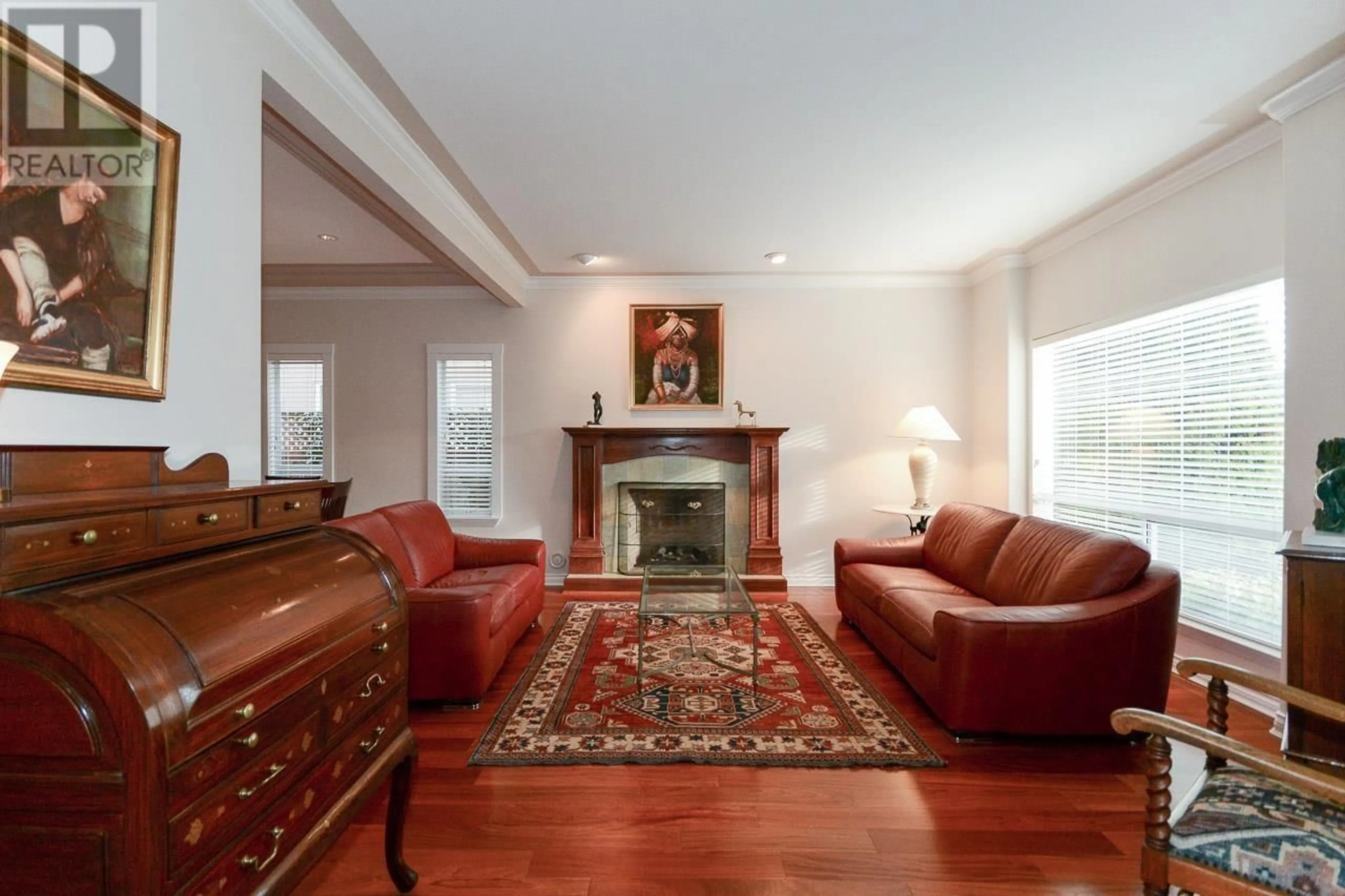 Indoor foyer for 3291 REGENT STREET, Richmond British Columbia V7E2M8