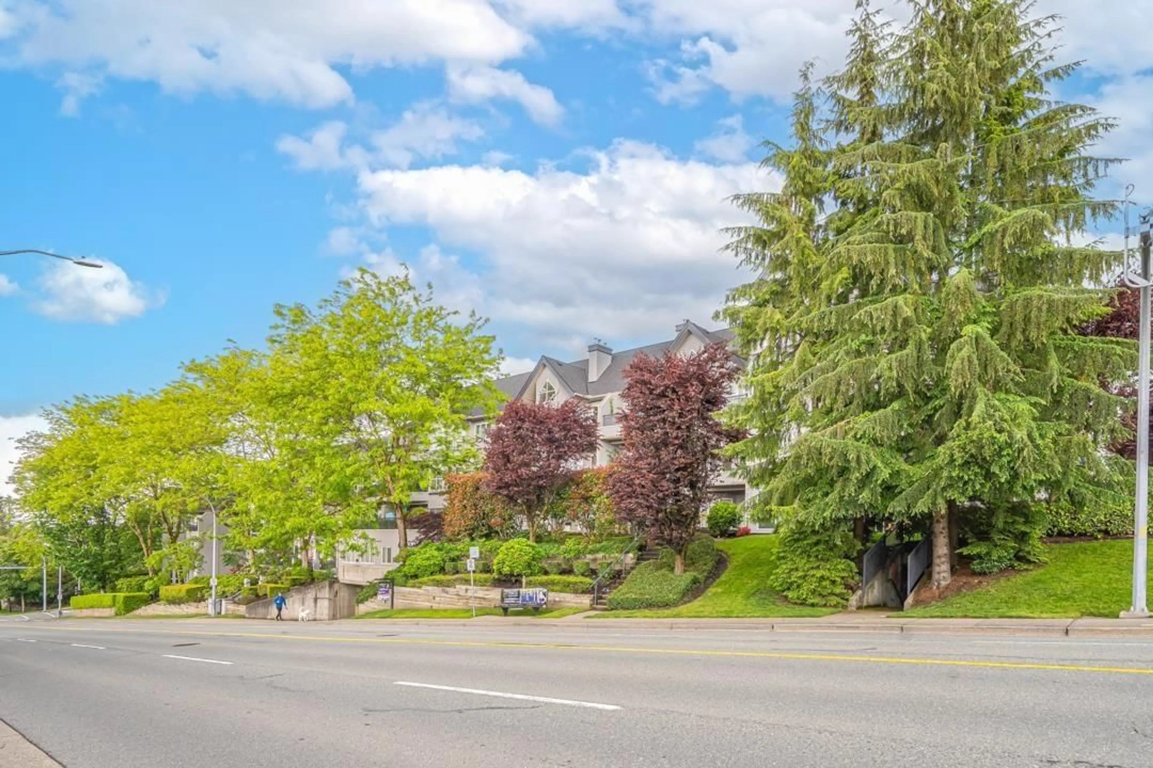 A view of a street for 316 34101 OLD YALE ROAD, Abbotsford British Columbia V2S2K4