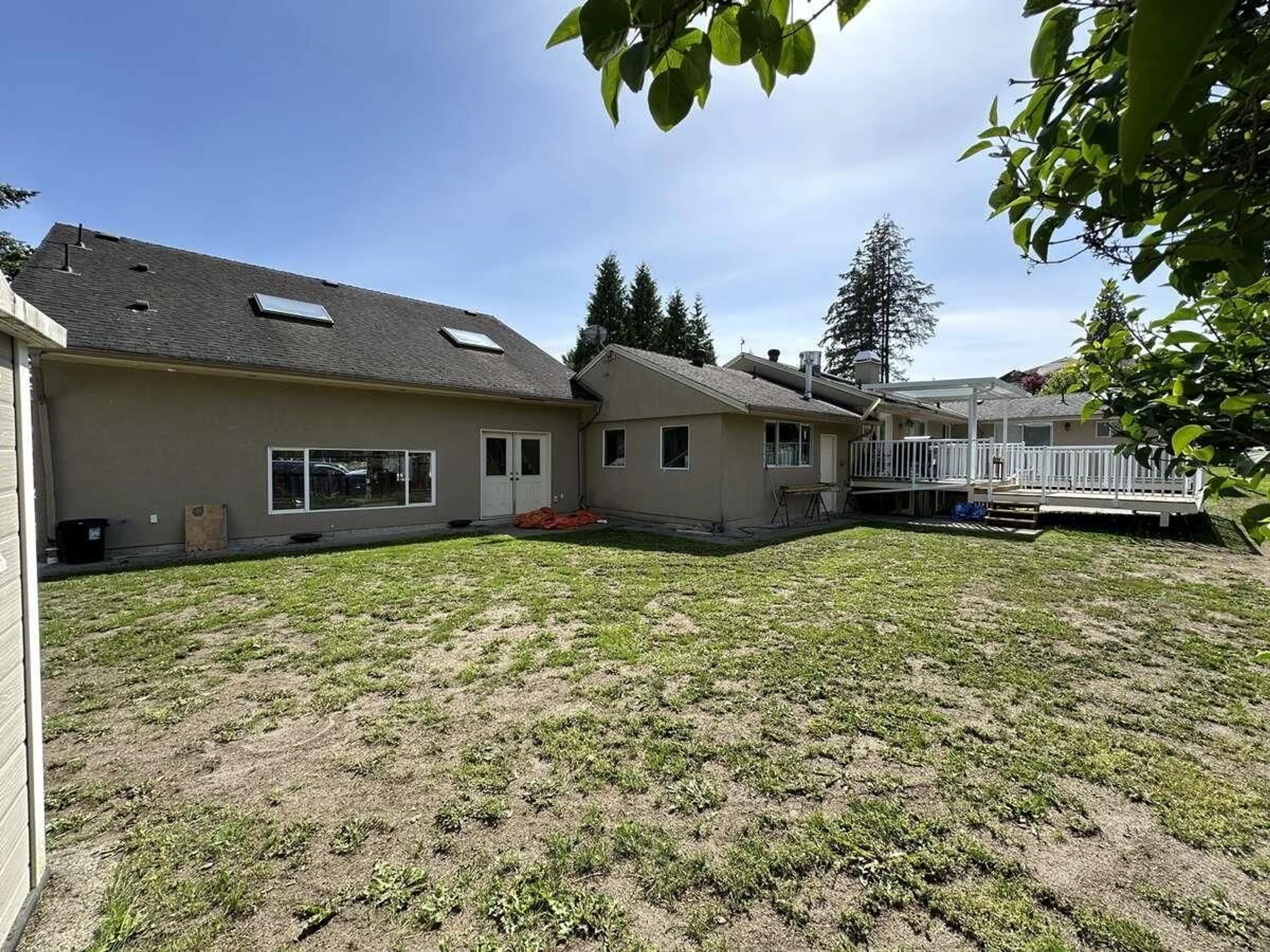 A pic from outside/outdoor area/front of a property/back of a property/a pic from drone, unknown for 16333 90, Surrey British Columbia V4N3A3