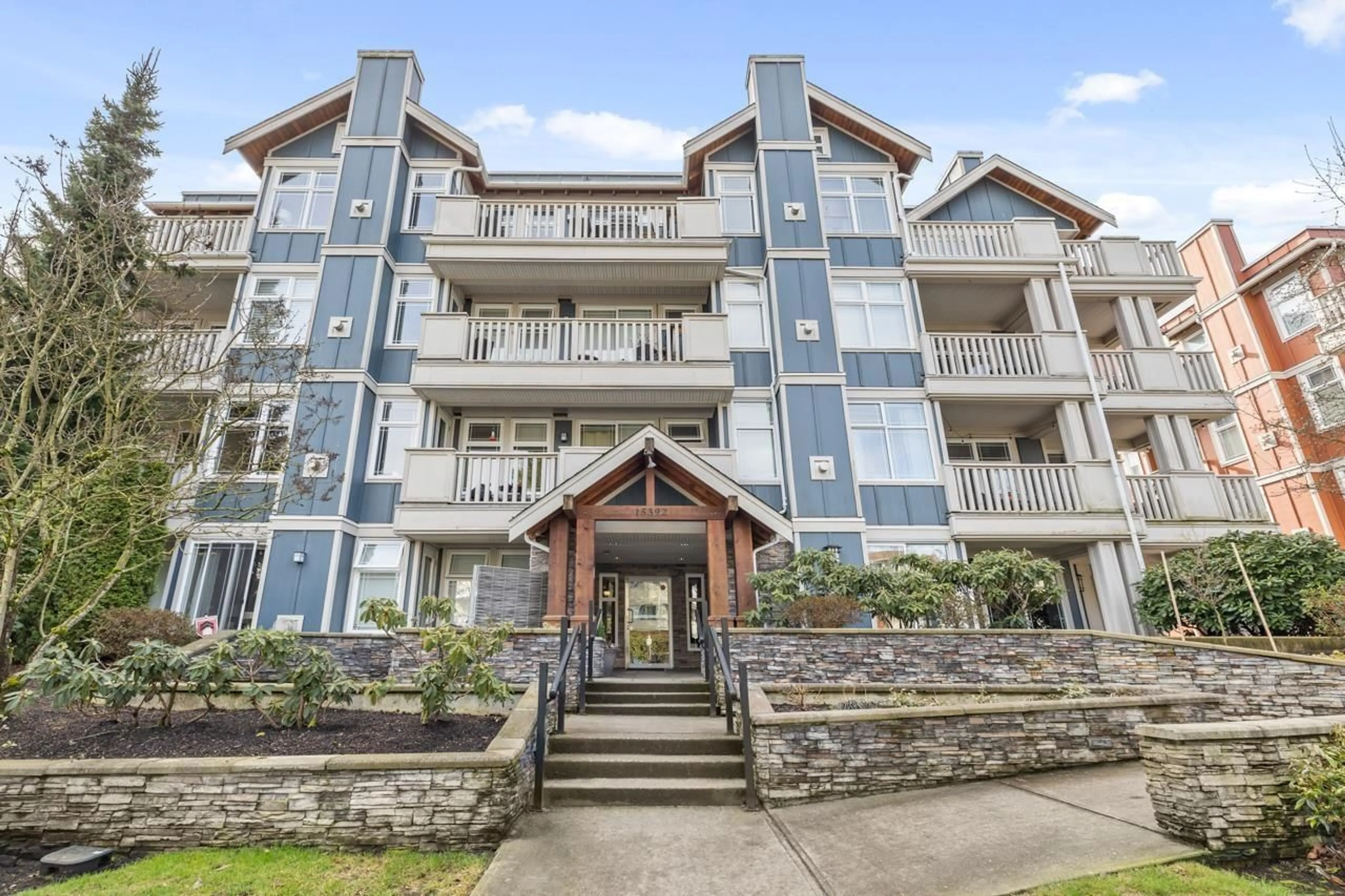 A pic from exterior of the house or condo for 406 15392 16A AVENUE, Surrey British Columbia V4A1S9