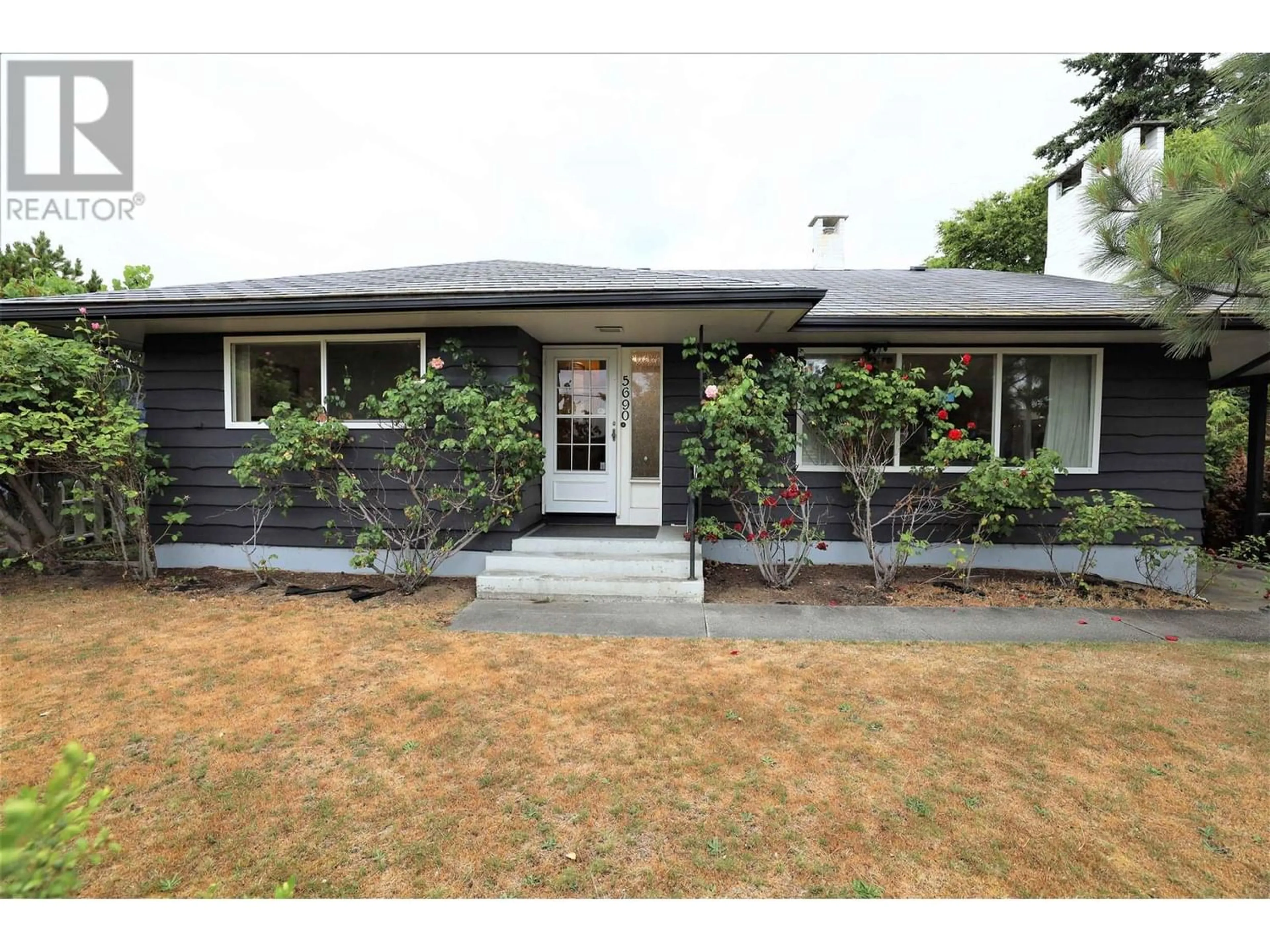 Frontside or backside of a home for 5690 MERMAID STREET, Sechelt British Columbia V0N3A3
