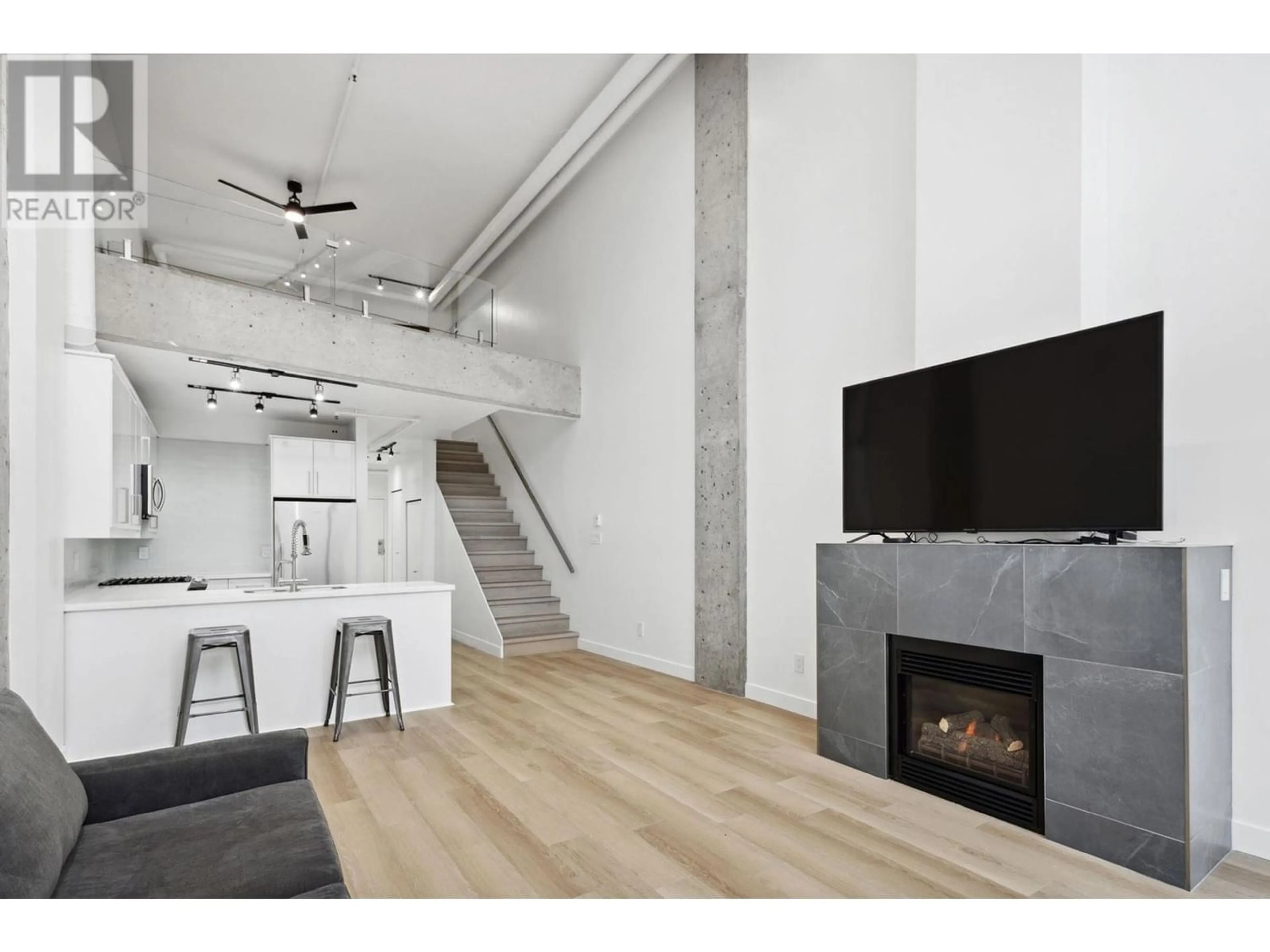 Other indoor space for 309 27 ALEXANDER STREET, Vancouver British Columbia V6A1B2