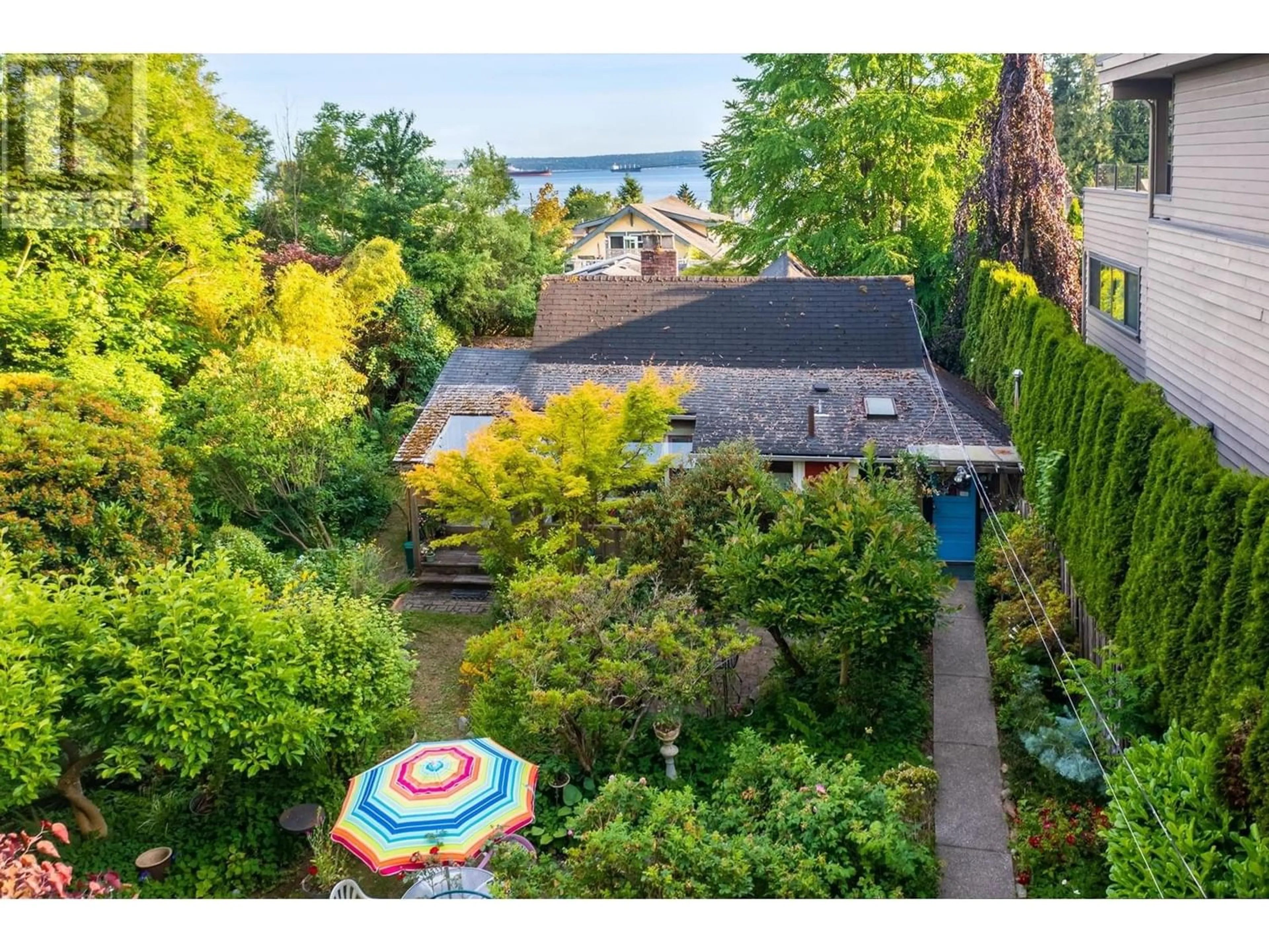 Lakeview for 2512 HAYWOOD AVENUE, West Vancouver British Columbia V7V1Y4