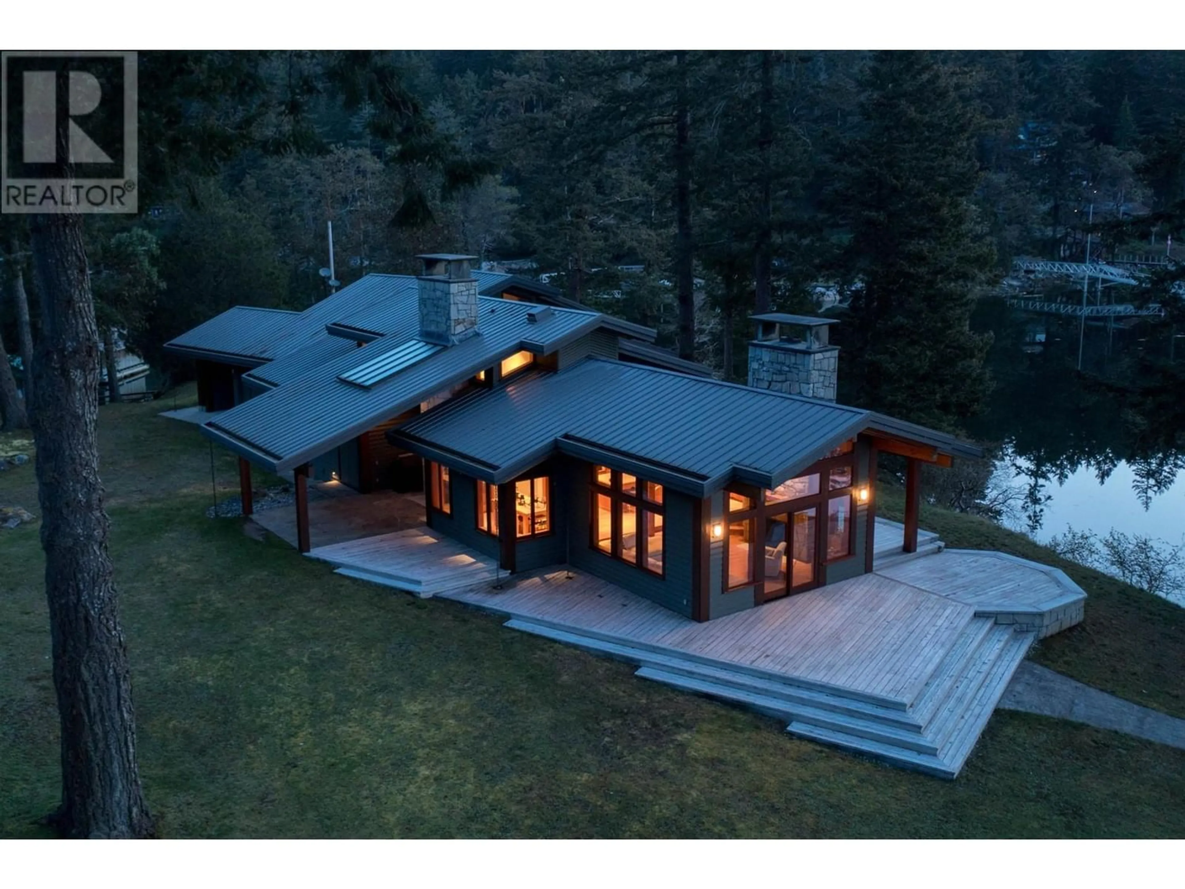 A pic from outside/outdoor area/front of a property/back of a property/a pic from drone, mountain view for Lot A-B TURNAGAIN ISLAND, Halfmoon Bay British Columbia V7Z1B7