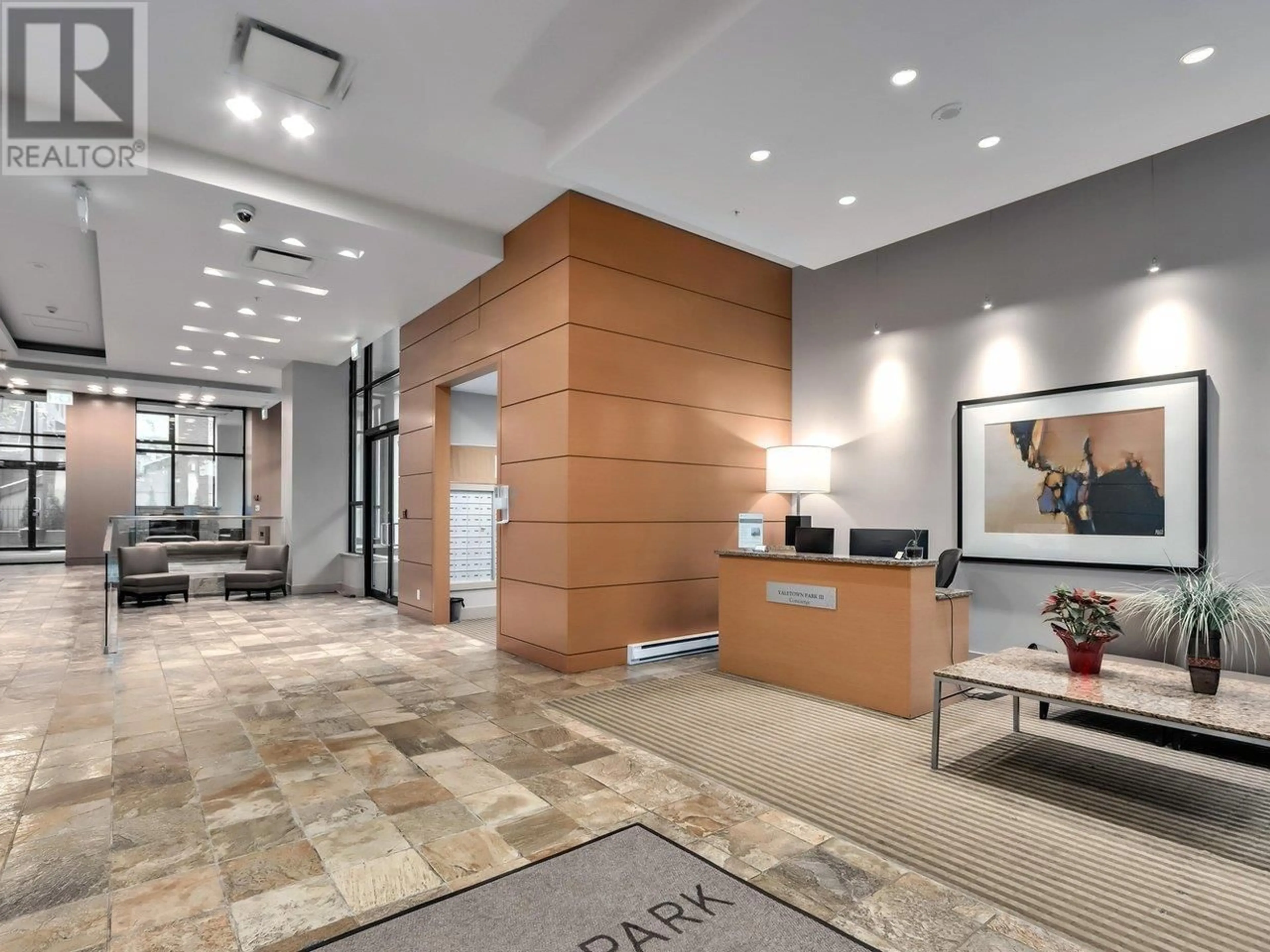 Indoor lobby for 806 977 MAINLAND STREET, Vancouver British Columbia V6B1T2