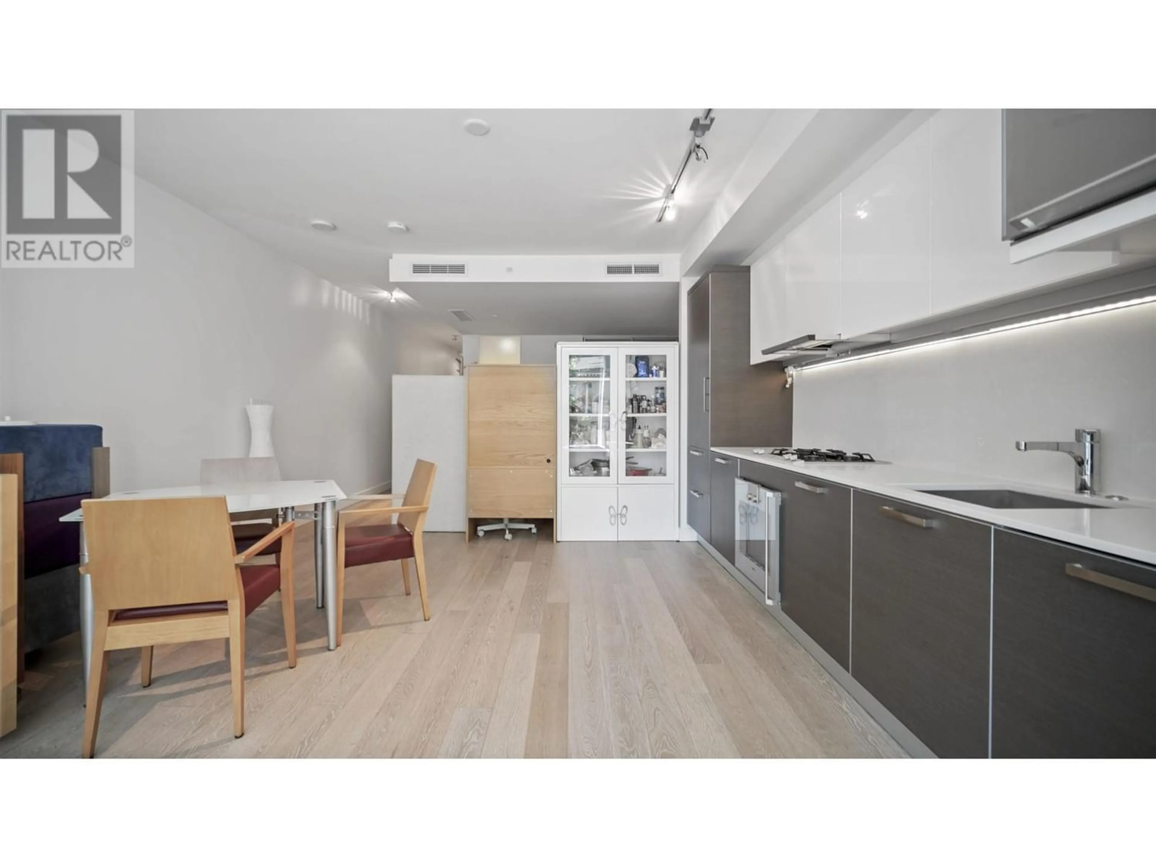 Open concept kitchen for 206 1477 W PENDER STREET, Vancouver British Columbia V6G2S3