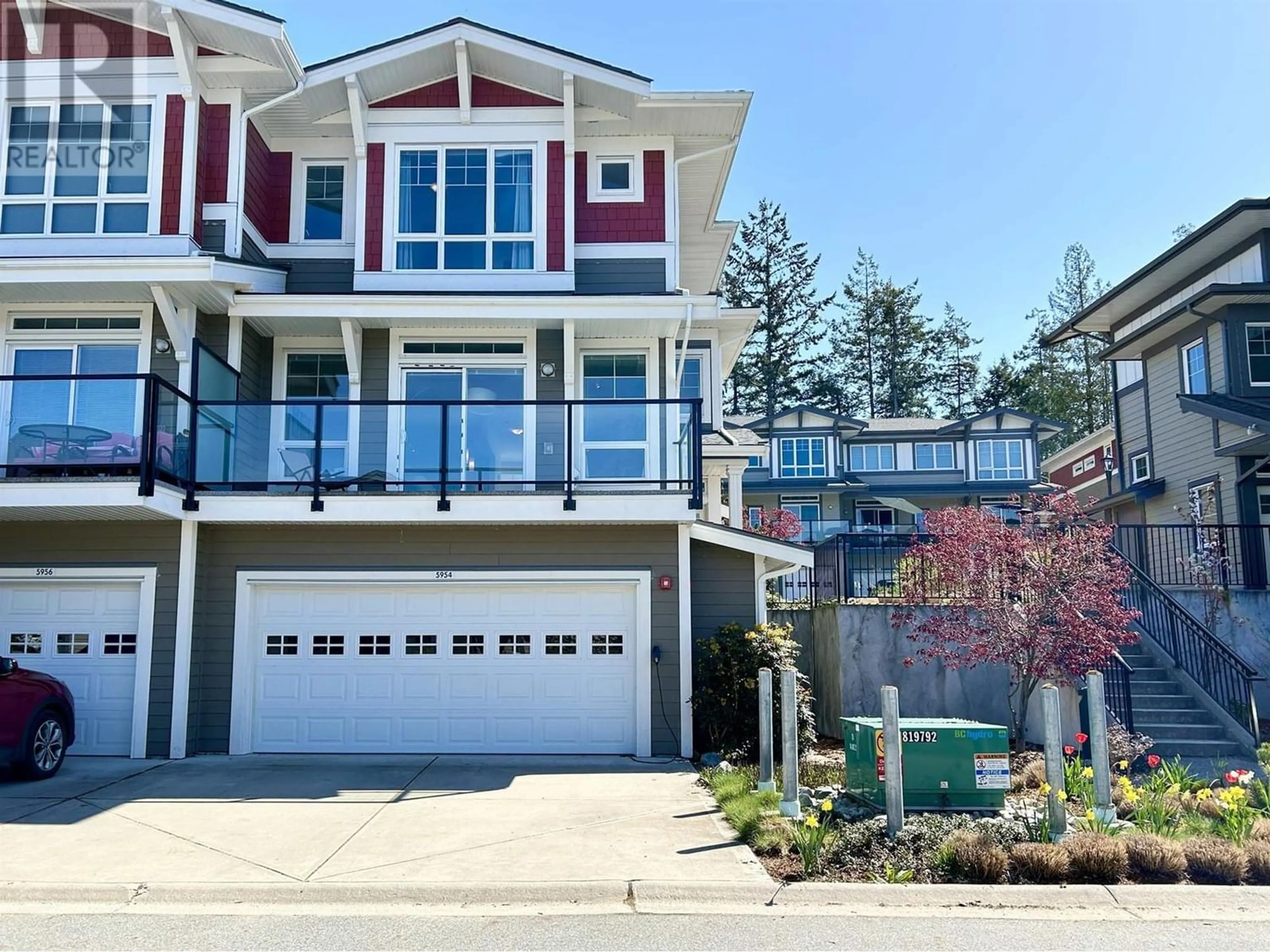 A pic from exterior of the house or condo for 5954 BEACHGATE LANE, Sechelt British Columbia V7Z0S2