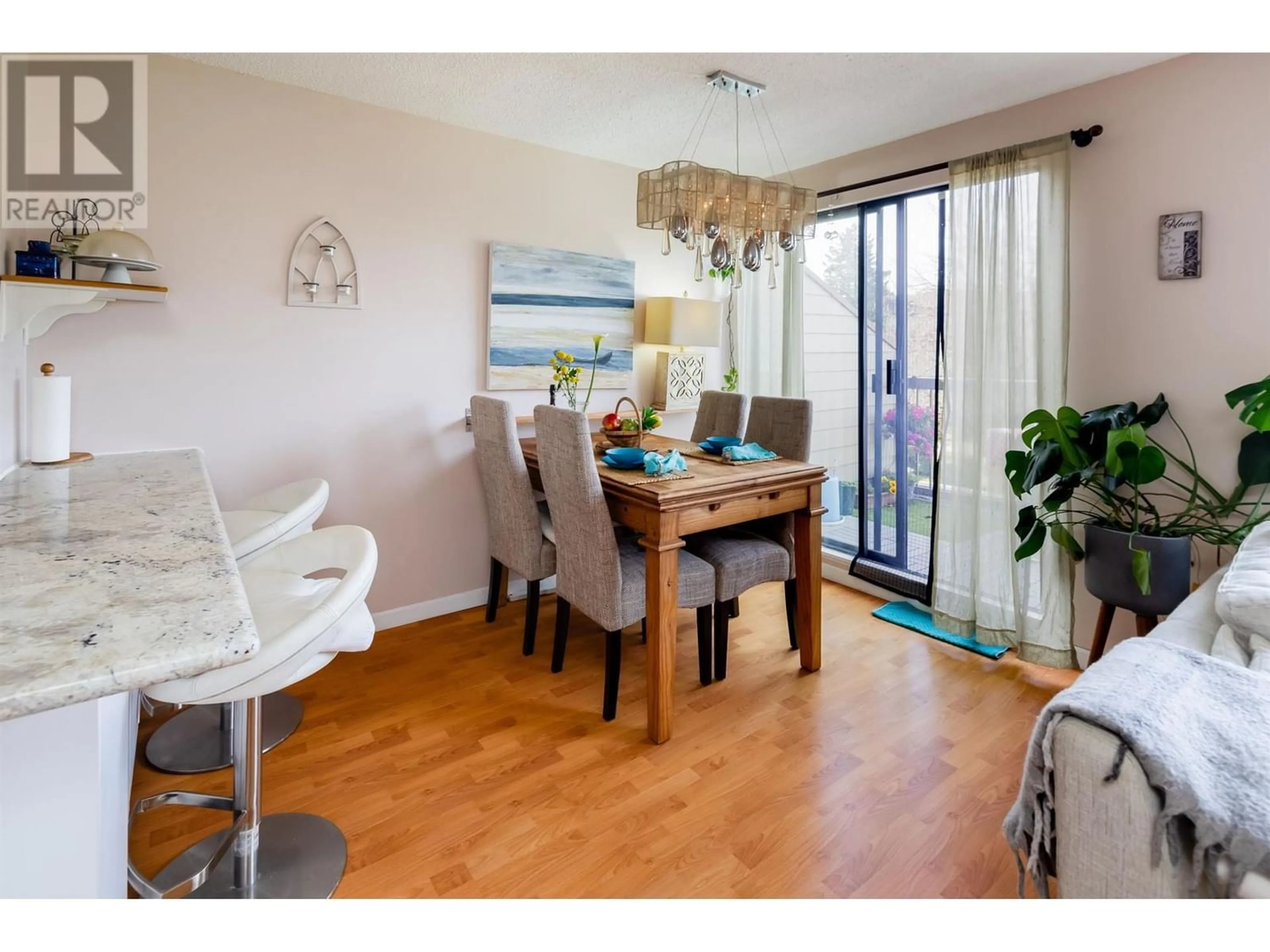 Dining room for 204 8140 COLONIAL DRIVE, Richmond British Columbia V7C4T7