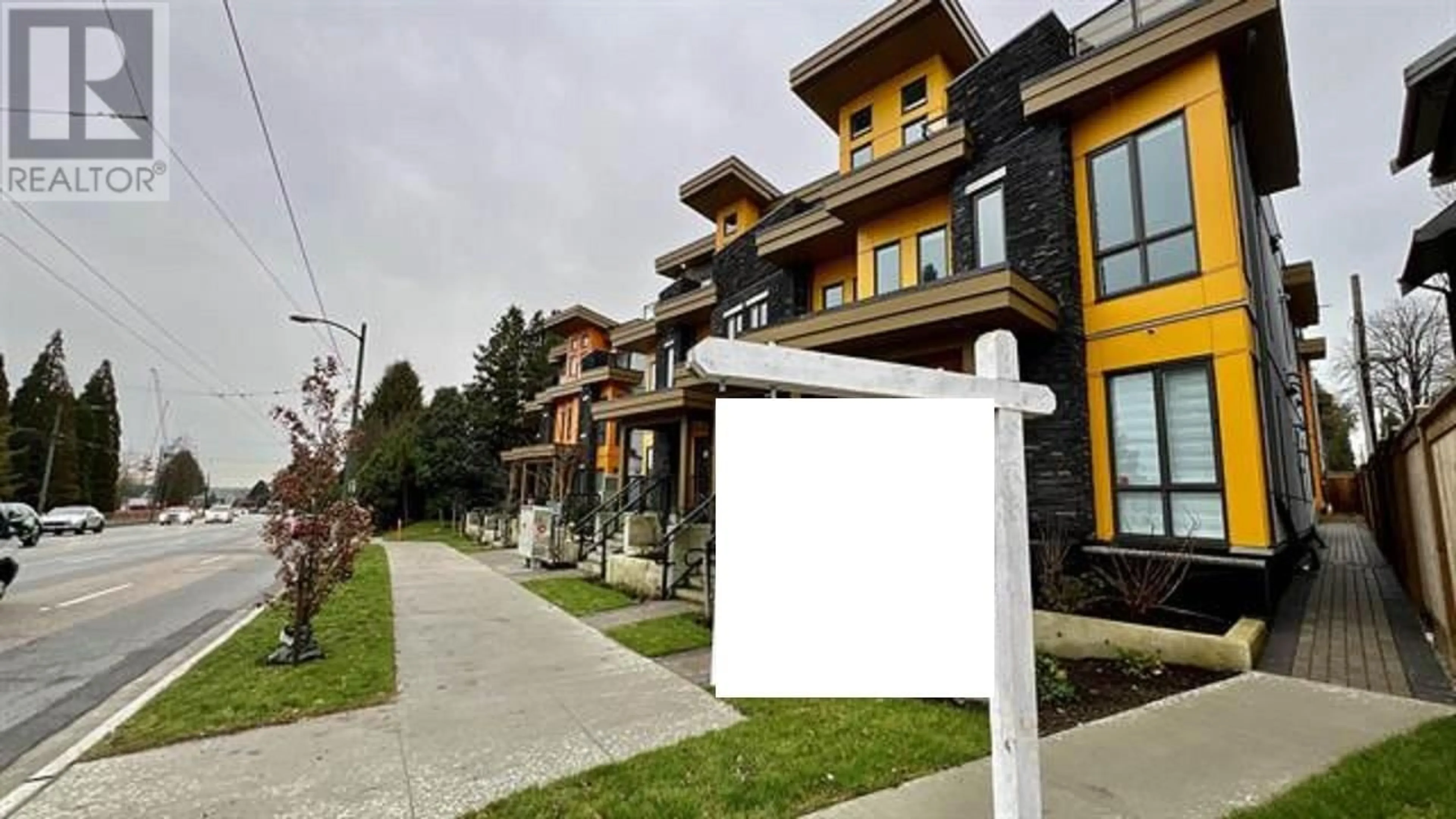 A pic from exterior of the house or condo for 12 7563 OAK STREET, Vancouver British Columbia V6P4A4