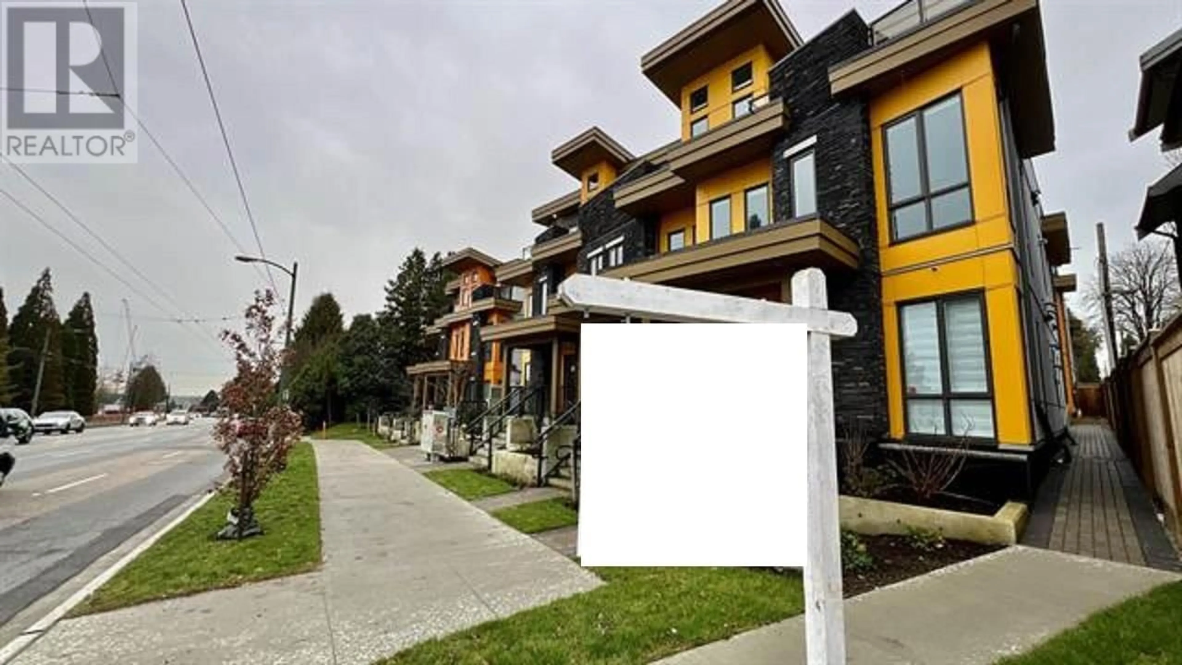 A pic from exterior of the house or condo for 7553 OAK STREET, Vancouver British Columbia V6P4A4