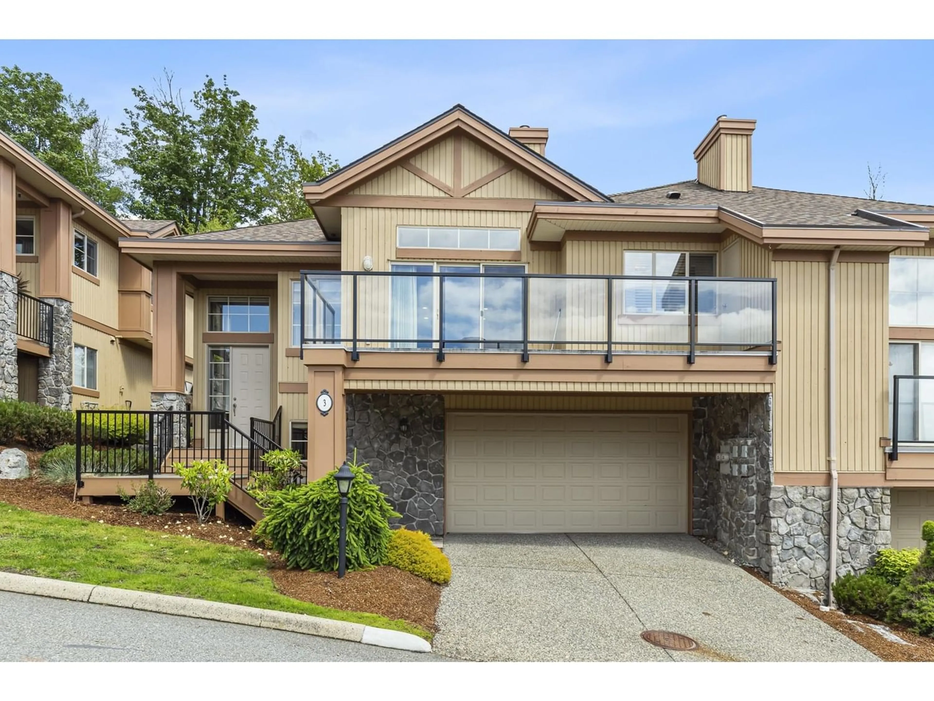 A pic from exterior of the house or condo for 3 35931 EMPRESS DRIVE, Abbotsford British Columbia V3G2M8