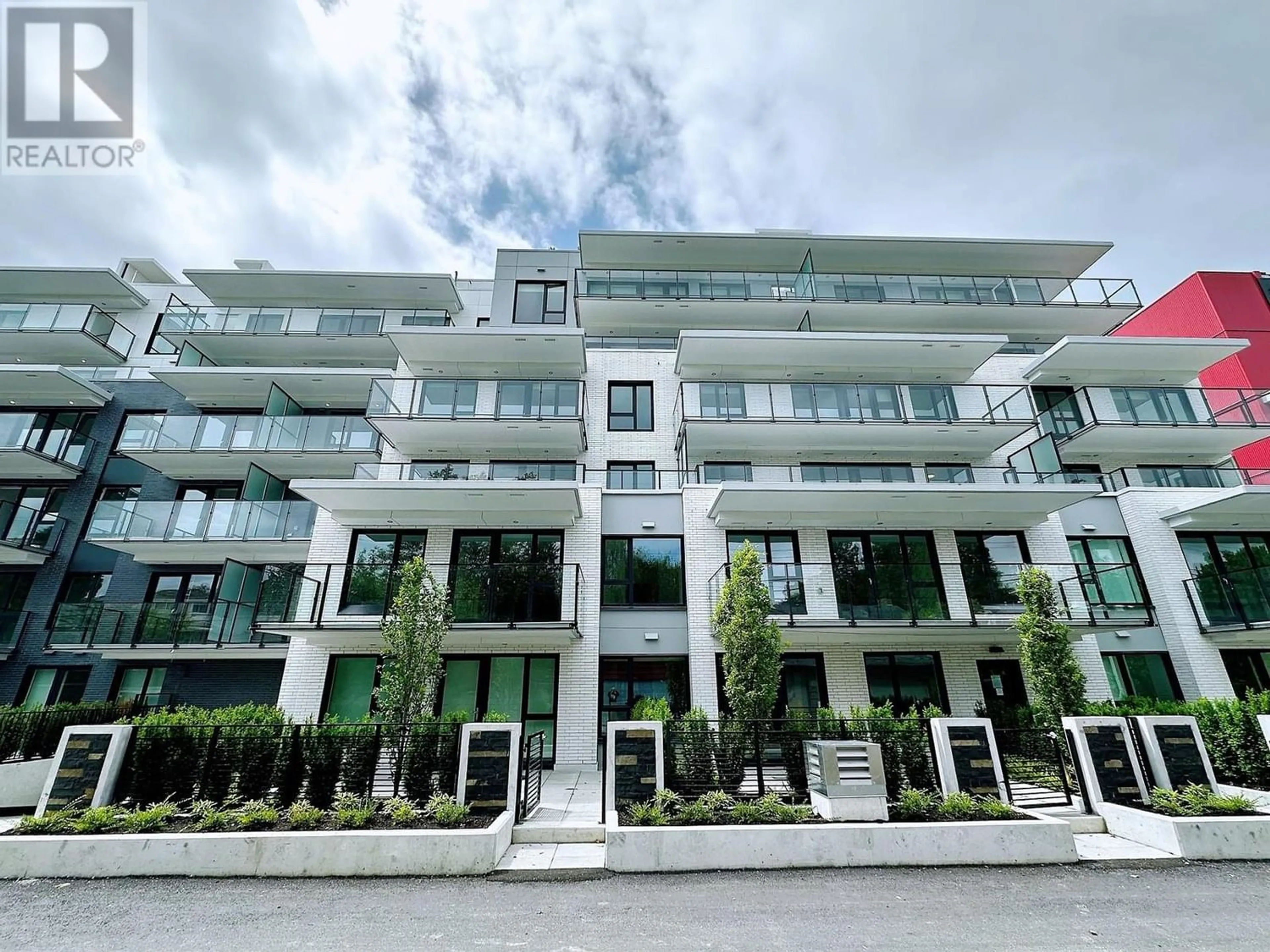 A pic from exterior of the house or condo for 401 5168 CAMBIE STREET, Vancouver British Columbia V5Z2Z7