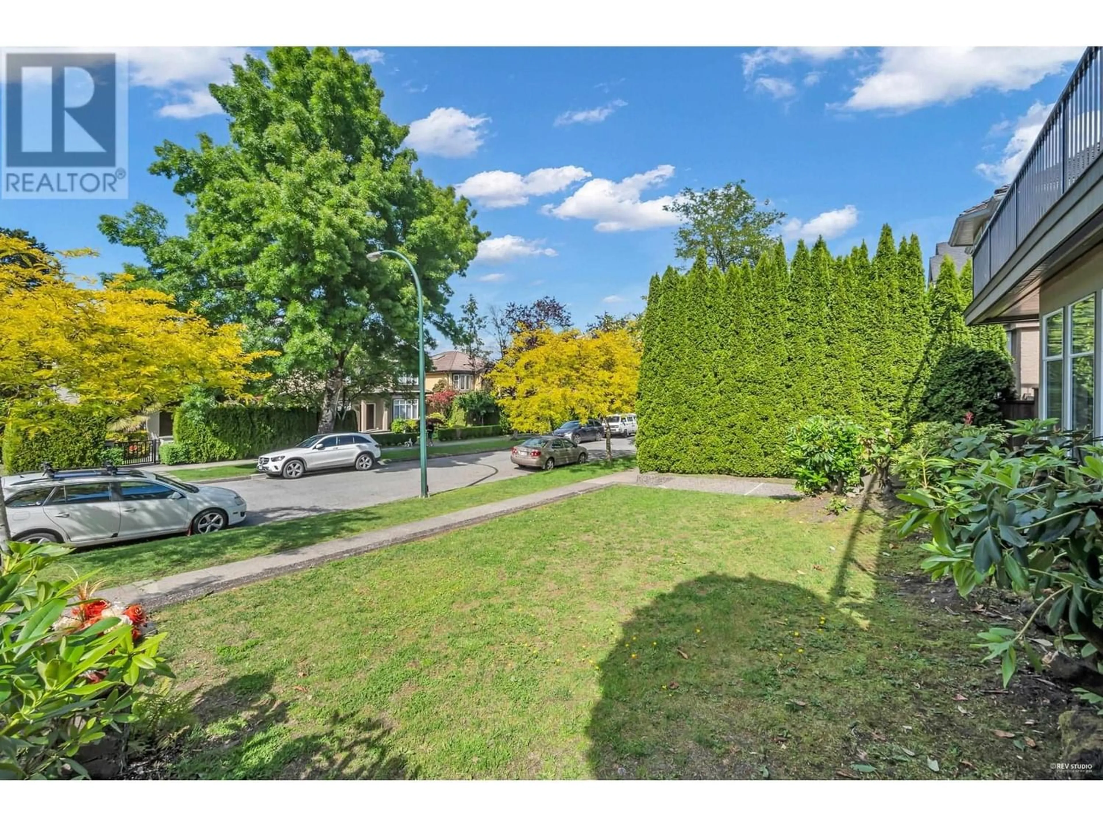 Fenced yard for 3088 W 21ST AVENUE, Vancouver British Columbia V6L1L1