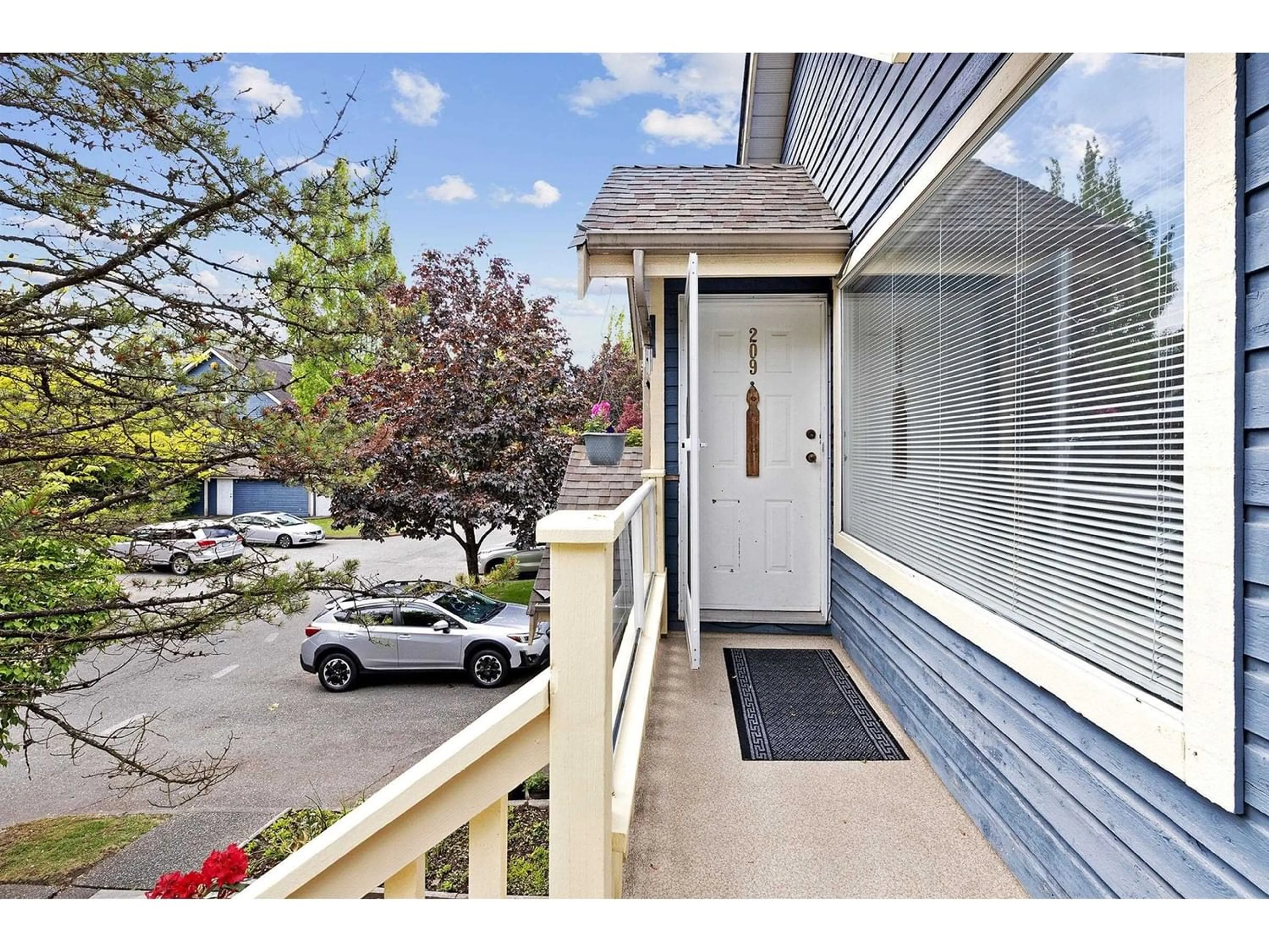 A pic from exterior of the house or condo for 209 7838 120A STREET, Surrey British Columbia V3W5B6