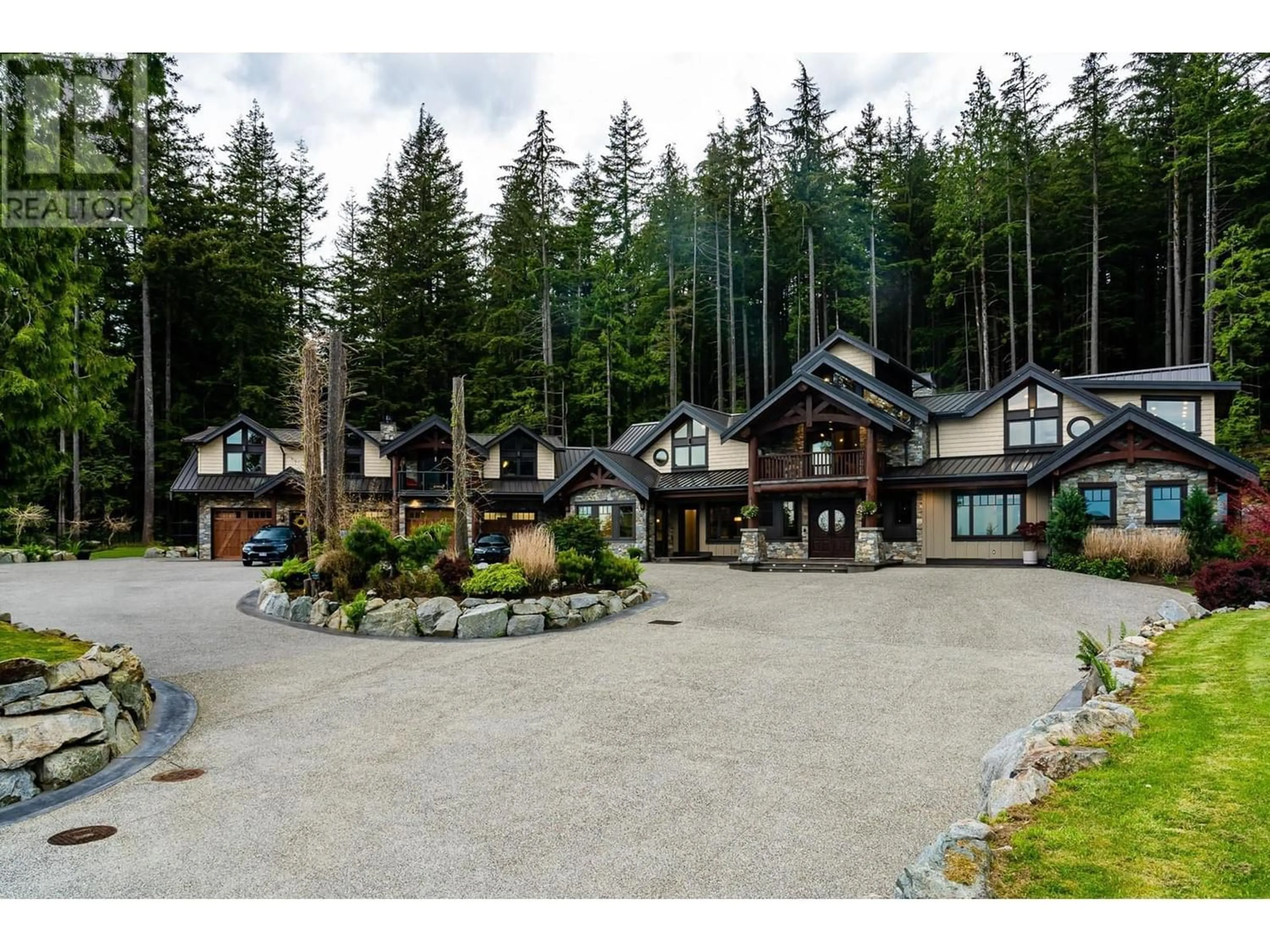 A pic from outside/outdoor area/front of a property/back of a property/a pic from drone, mountain view for 3299 BLACK BEAR WAY, Anmore British Columbia V3H5G6