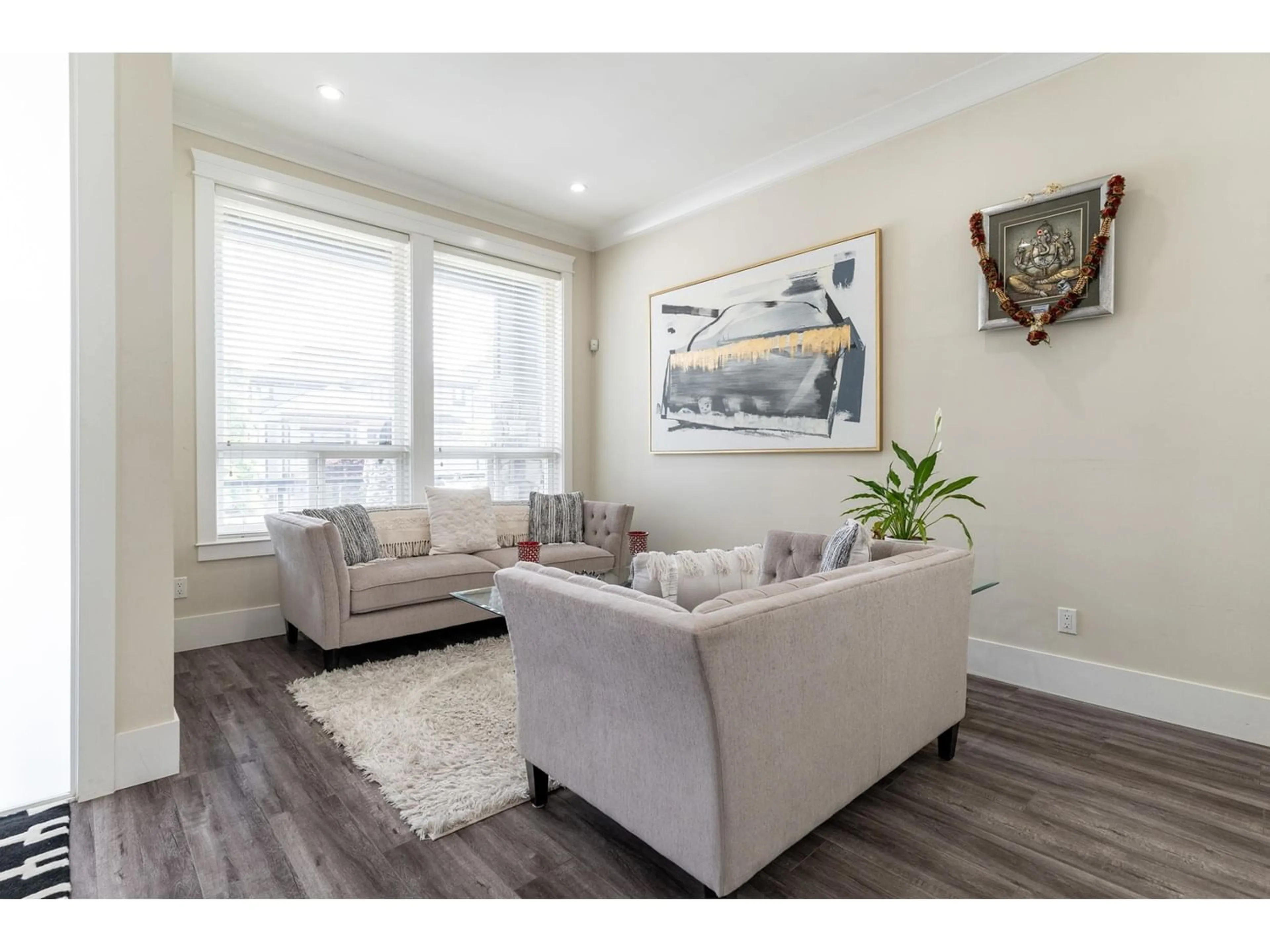 Living room for 6985 149A STREET, Surrey British Columbia V3S1K2