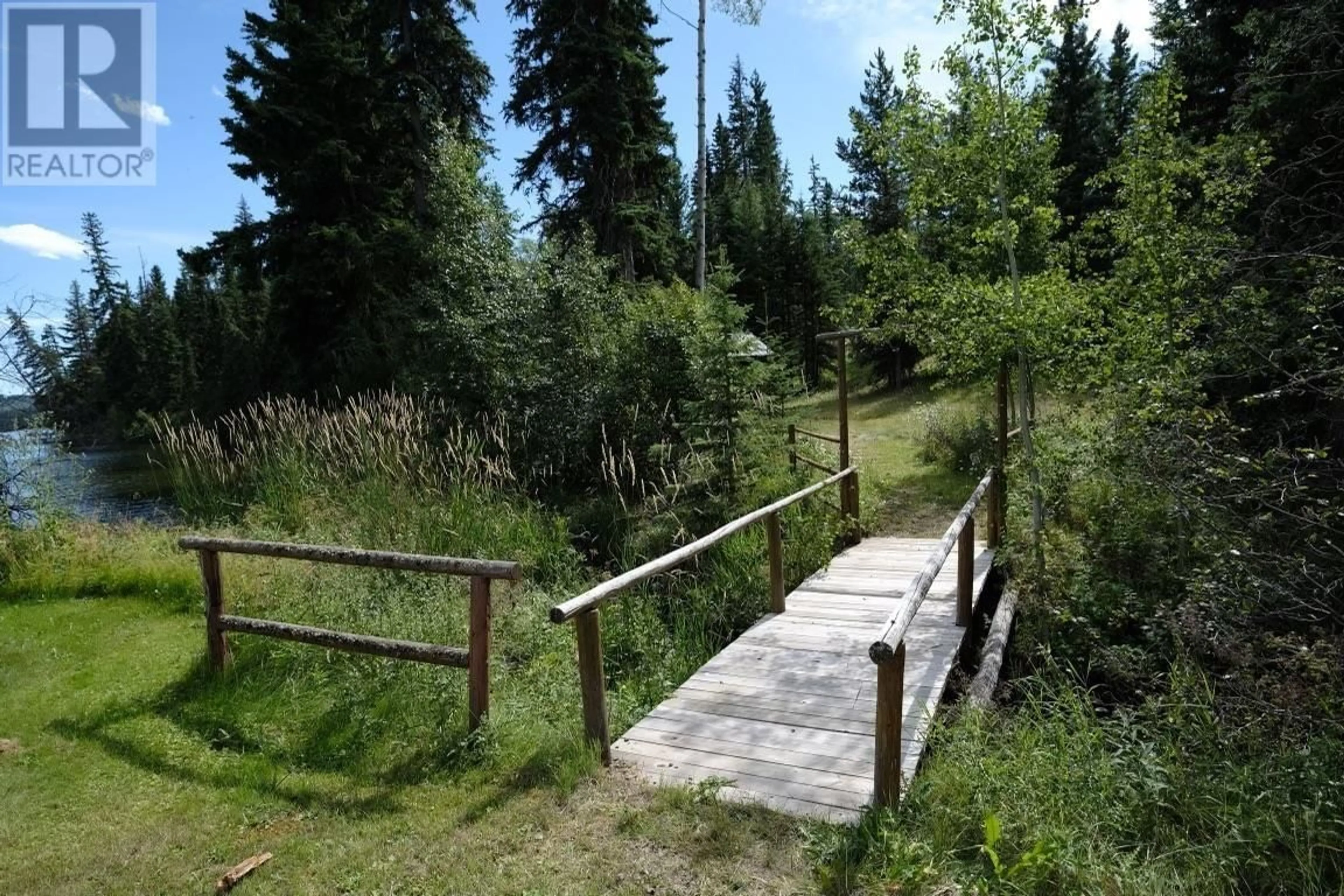 Stairs for 7806 N BONAPARTE ROAD, 100 Mile House British Columbia V0K1X2