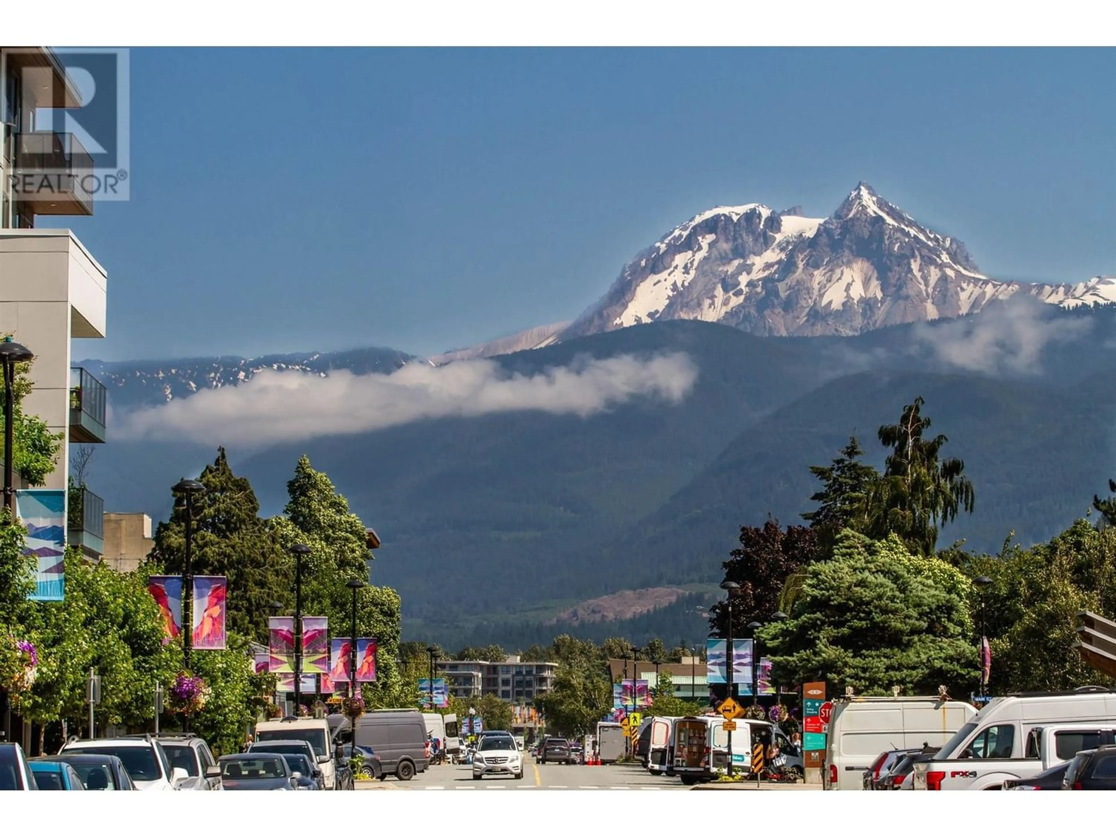 Street view for 502 37881 CLEVELAND AVENUE, Squamish British Columbia V8B0Z7