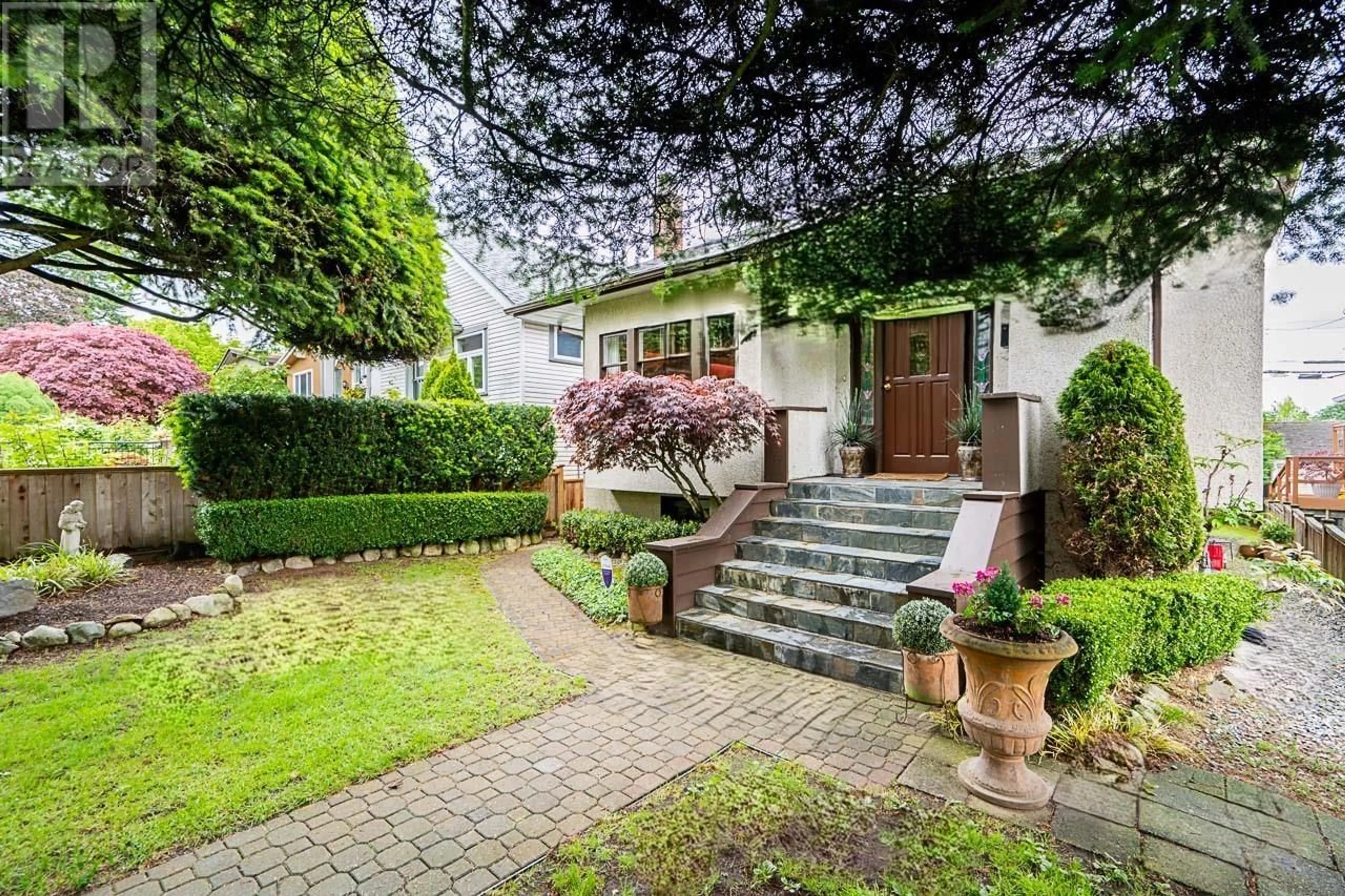 Outside view for 2344 W 45TH AVENUE, Vancouver British Columbia V6M2J6