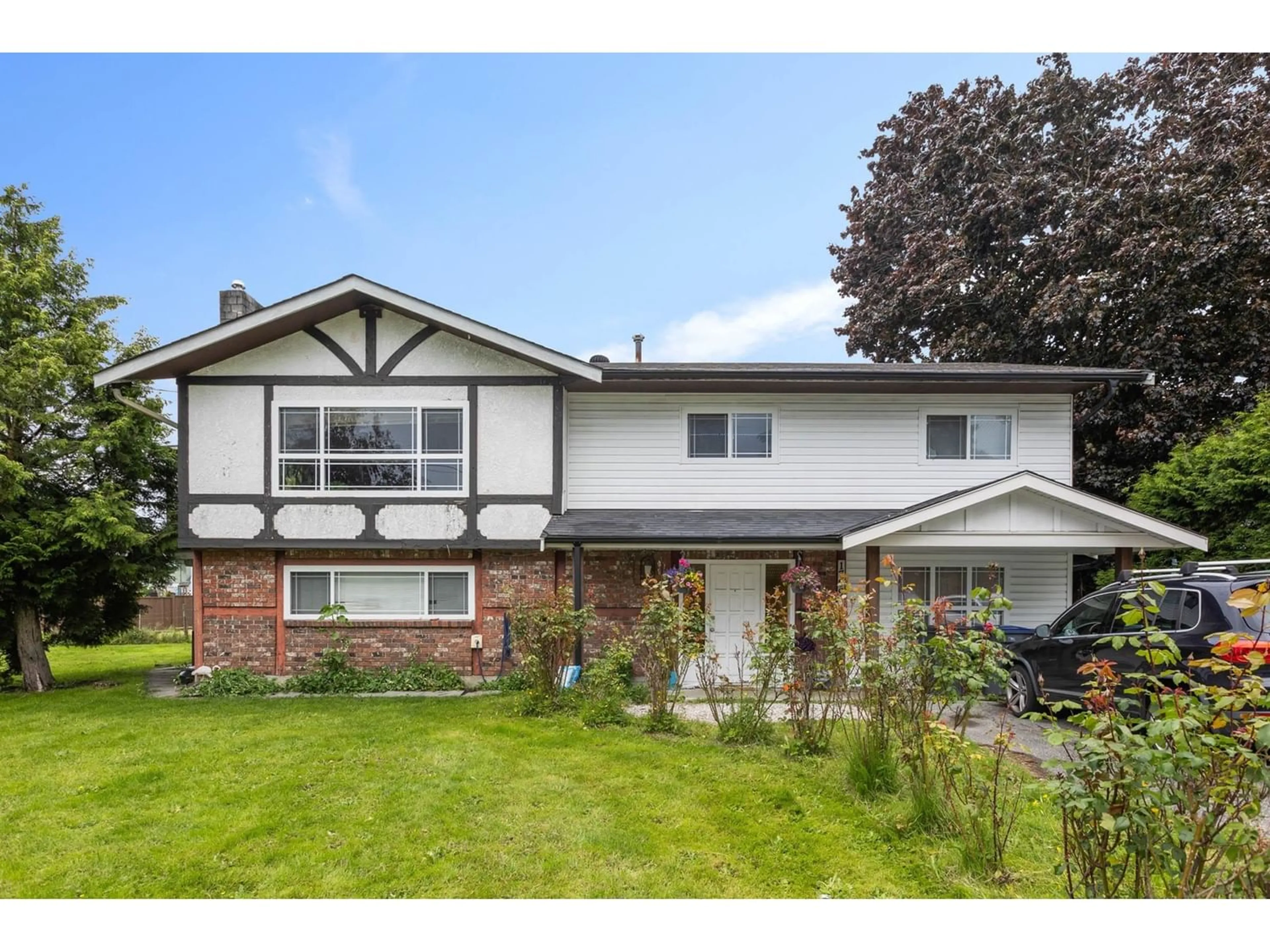 Frontside or backside of a home for 17991 57A AVENUE, Surrey British Columbia V3S1J3