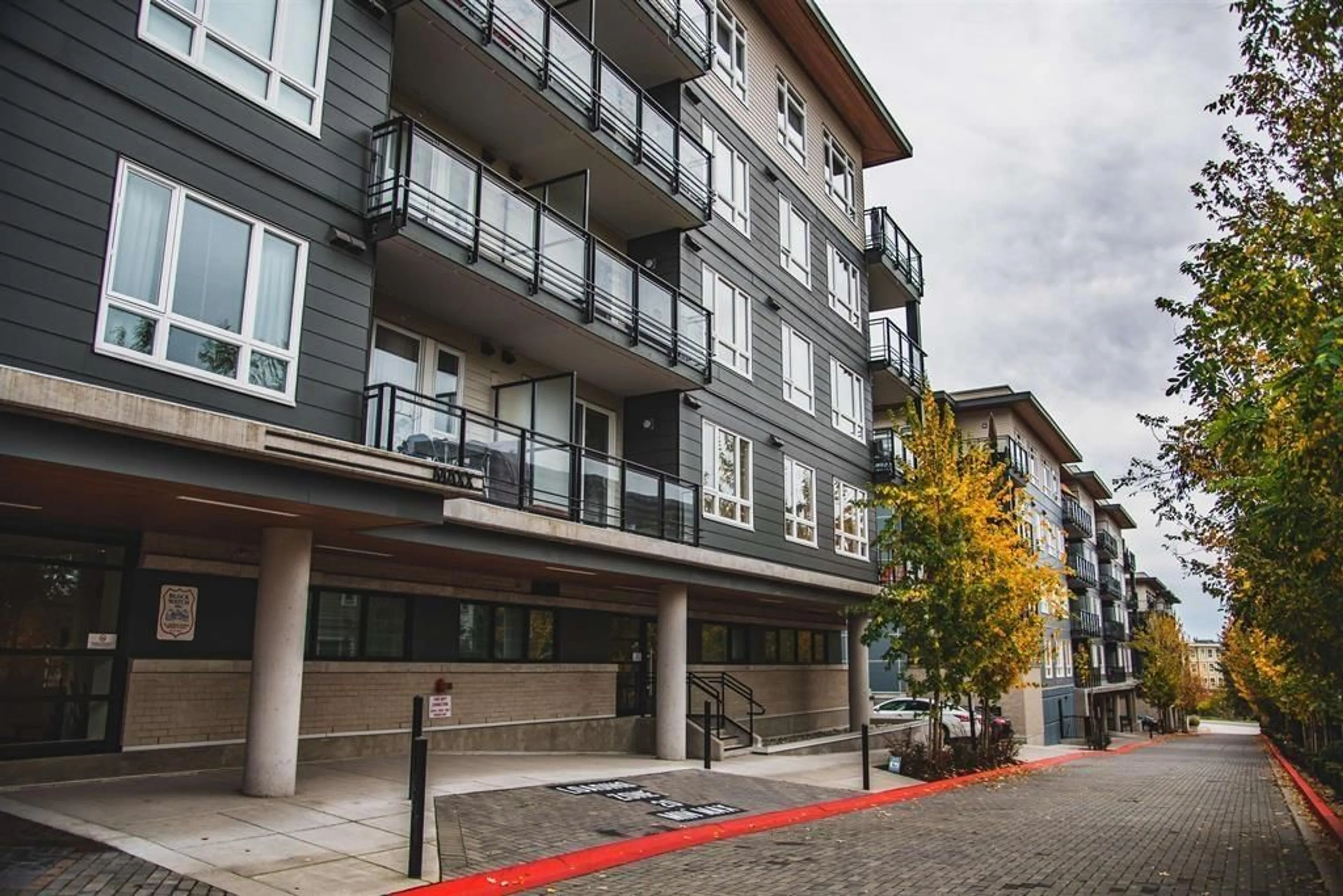 A pic from exterior of the house or condo for 114 13919 FRASER HIGHWAY, Surrey British Columbia V3T4E6