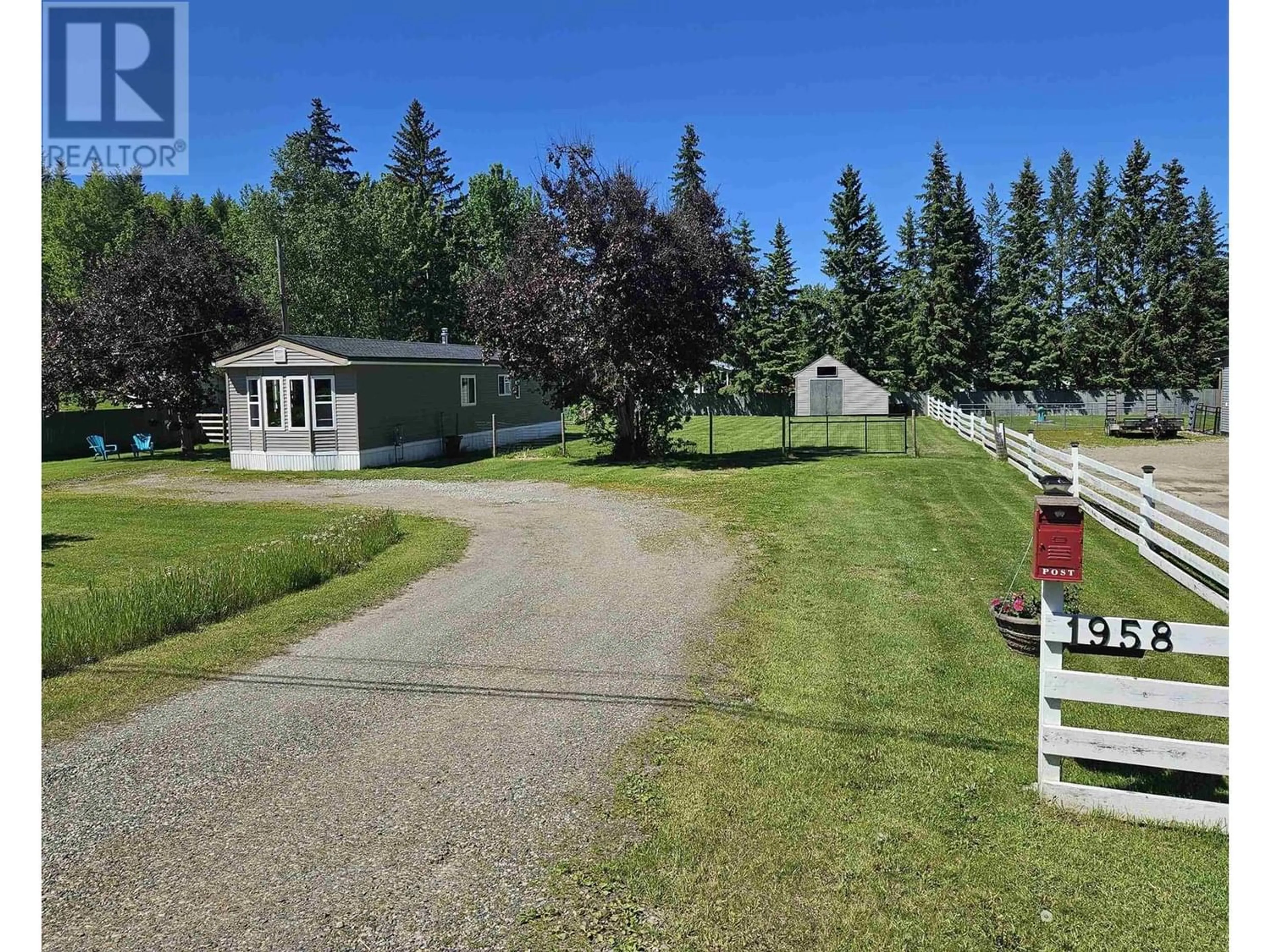 Street view for 1958 BALSAM AVENUE, Quesnel British Columbia V2J3Y9