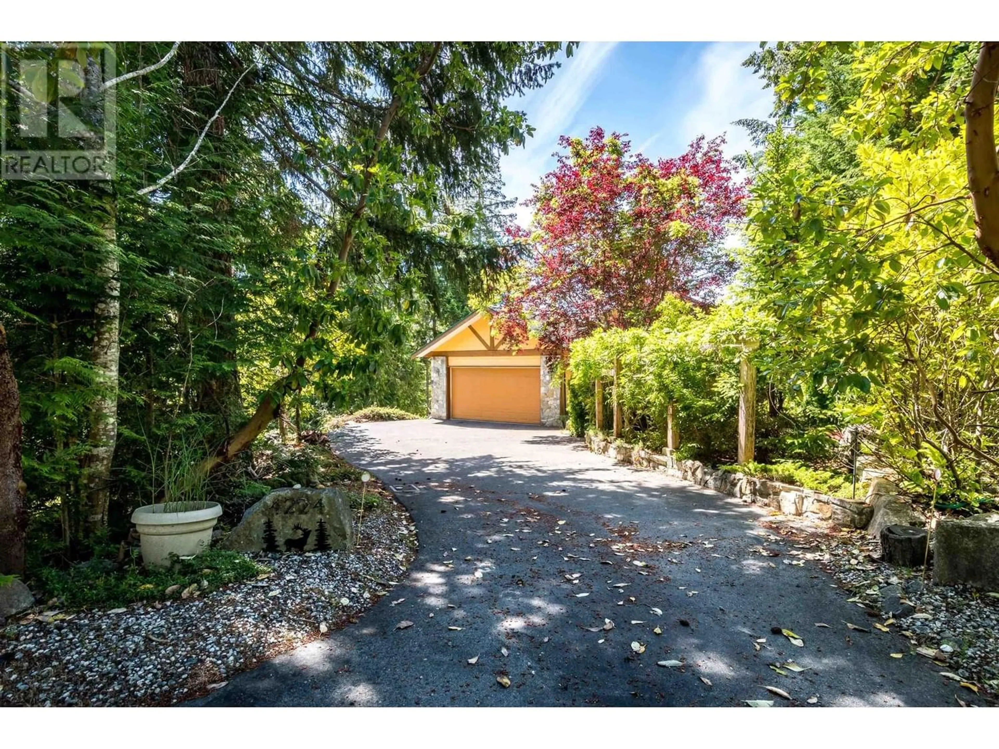 A pic from outside/outdoor area/front of a property/back of a property/a pic from drone, street for 4224 PACKALEN BOULEVARD, Garden Bay British Columbia V0N1S1