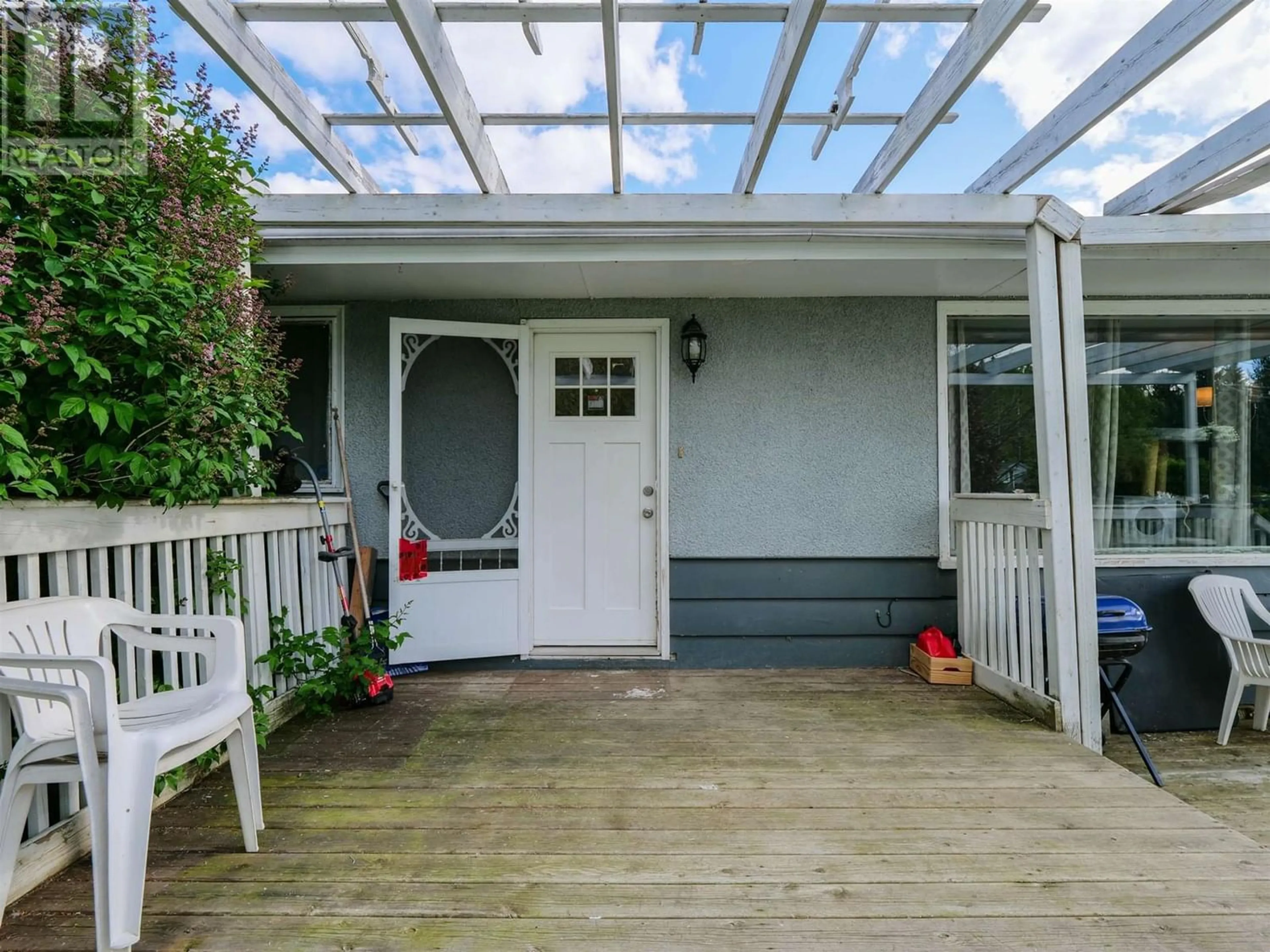 Indoor entryway for 284 SCOTT ROAD, Quesnel British Columbia V2J6Z2