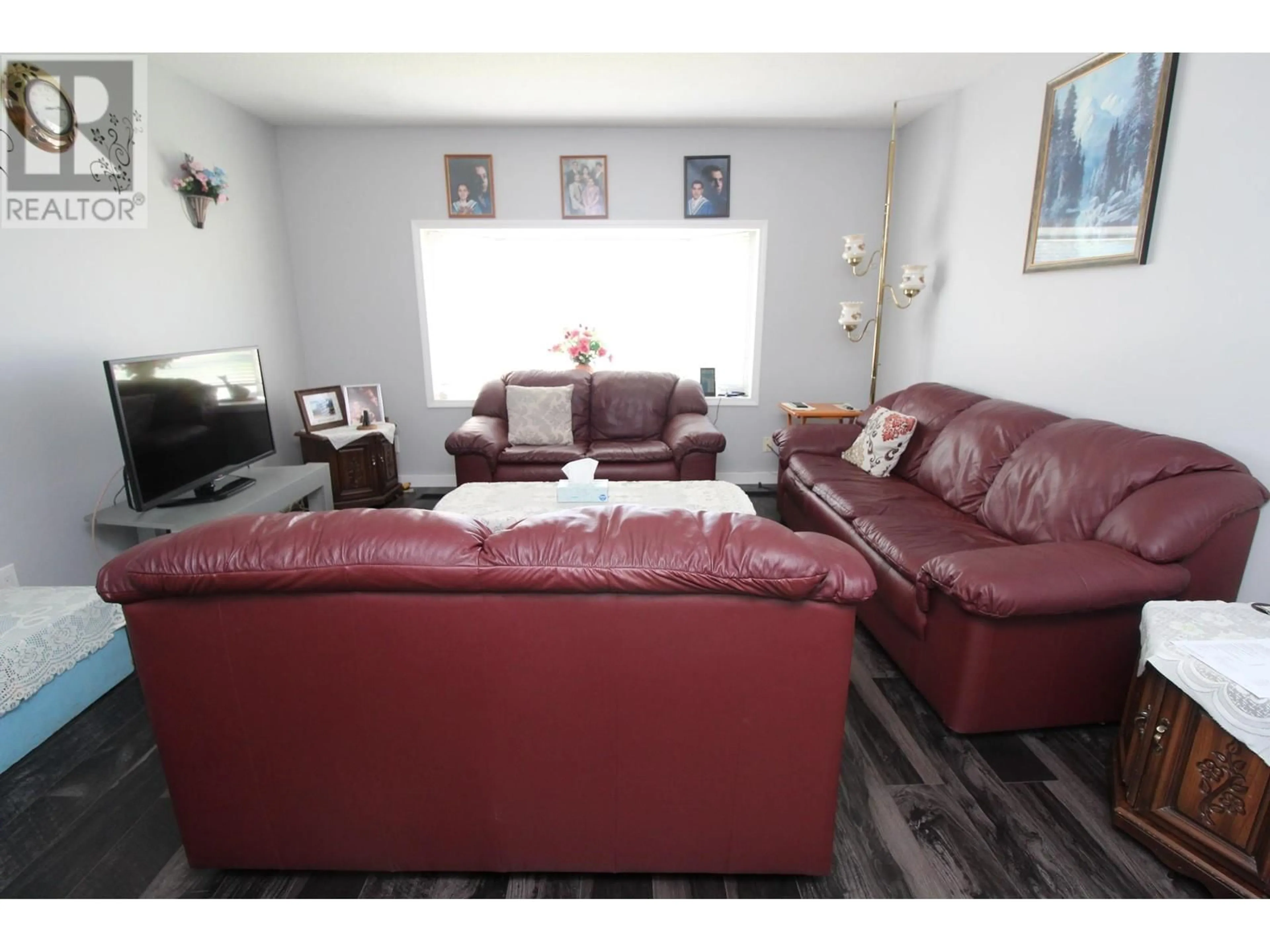 Living room for 4 BLACKWATER CRESCENT, Mackenzie British Columbia V0J2C0