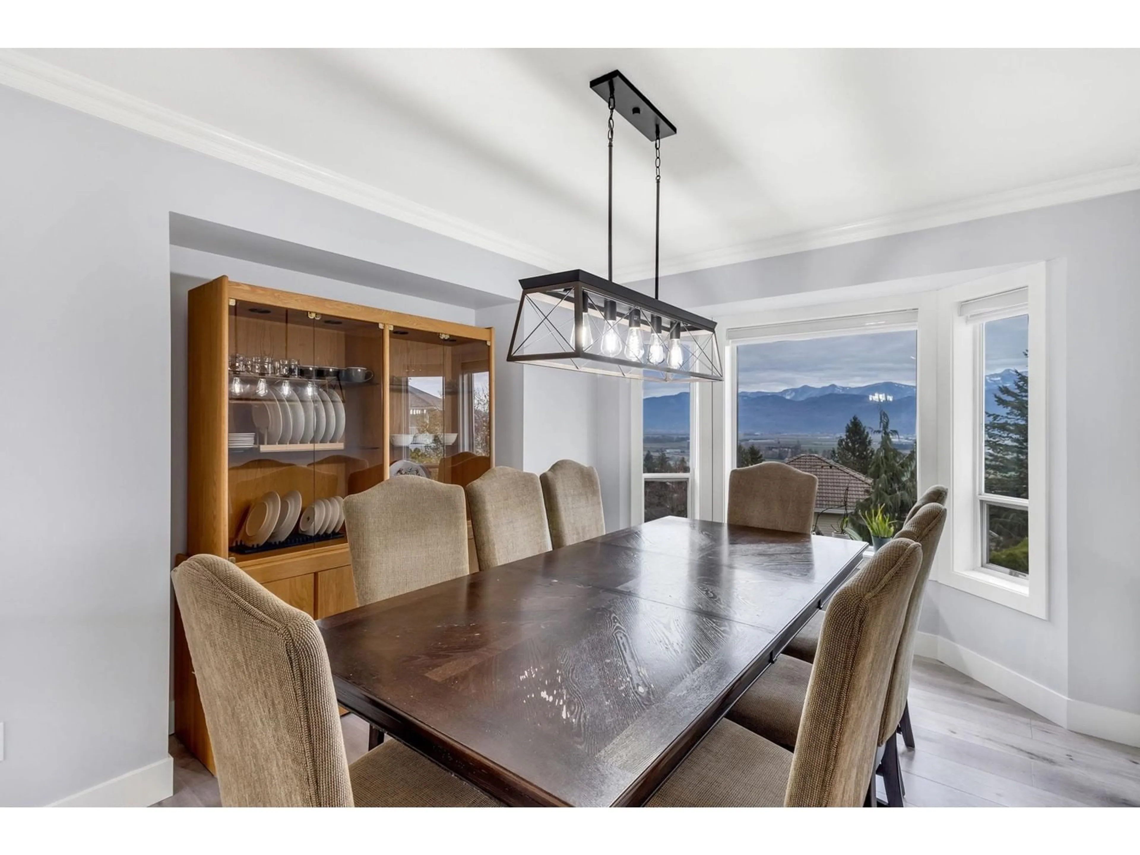 Dining room for 35872 HEATHERSTONE PLACE, Abbotsford British Columbia V3G1E6