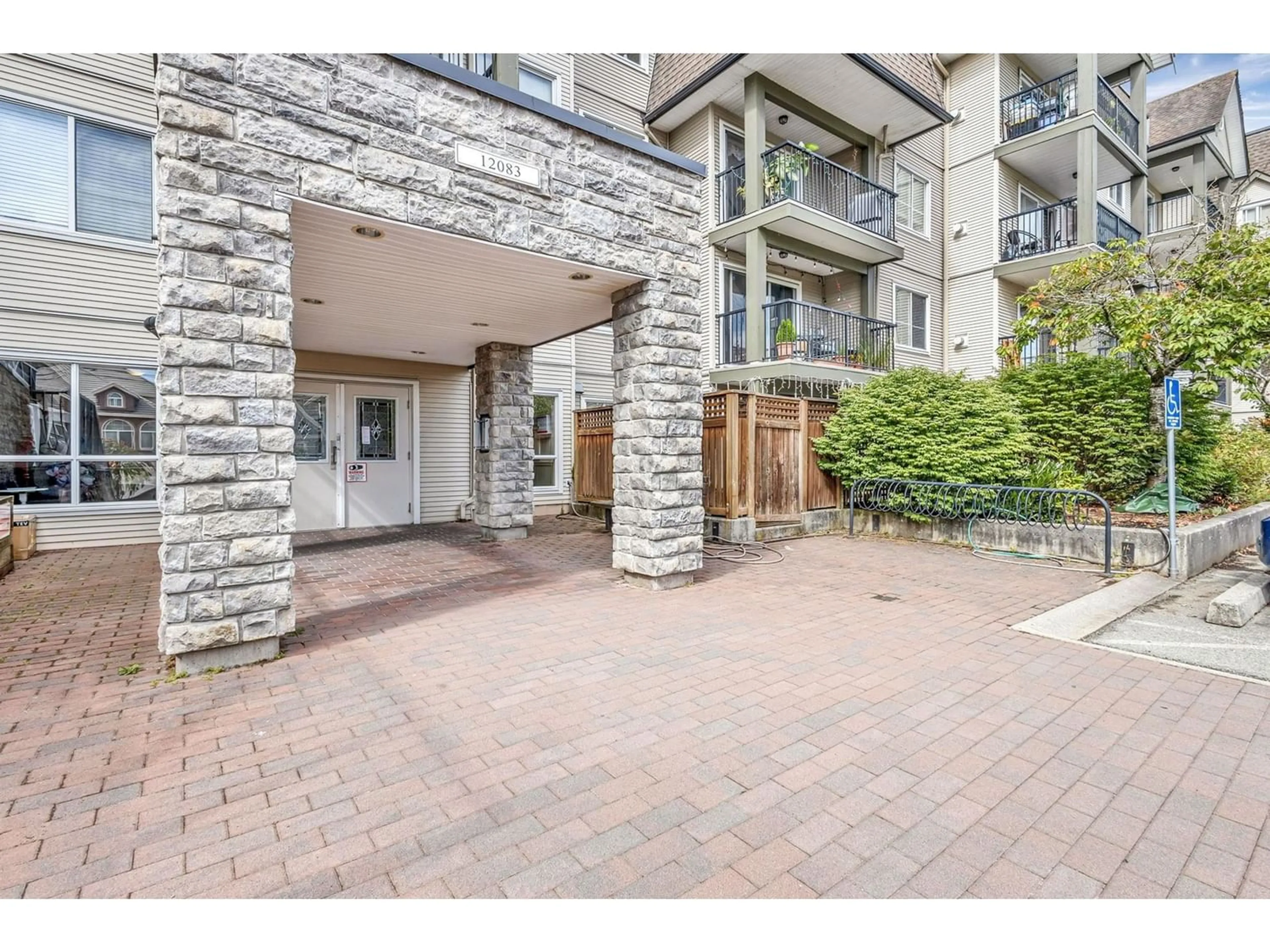 Unknown for 207 12083 92A AVENUE, Surrey British Columbia V3V8C8