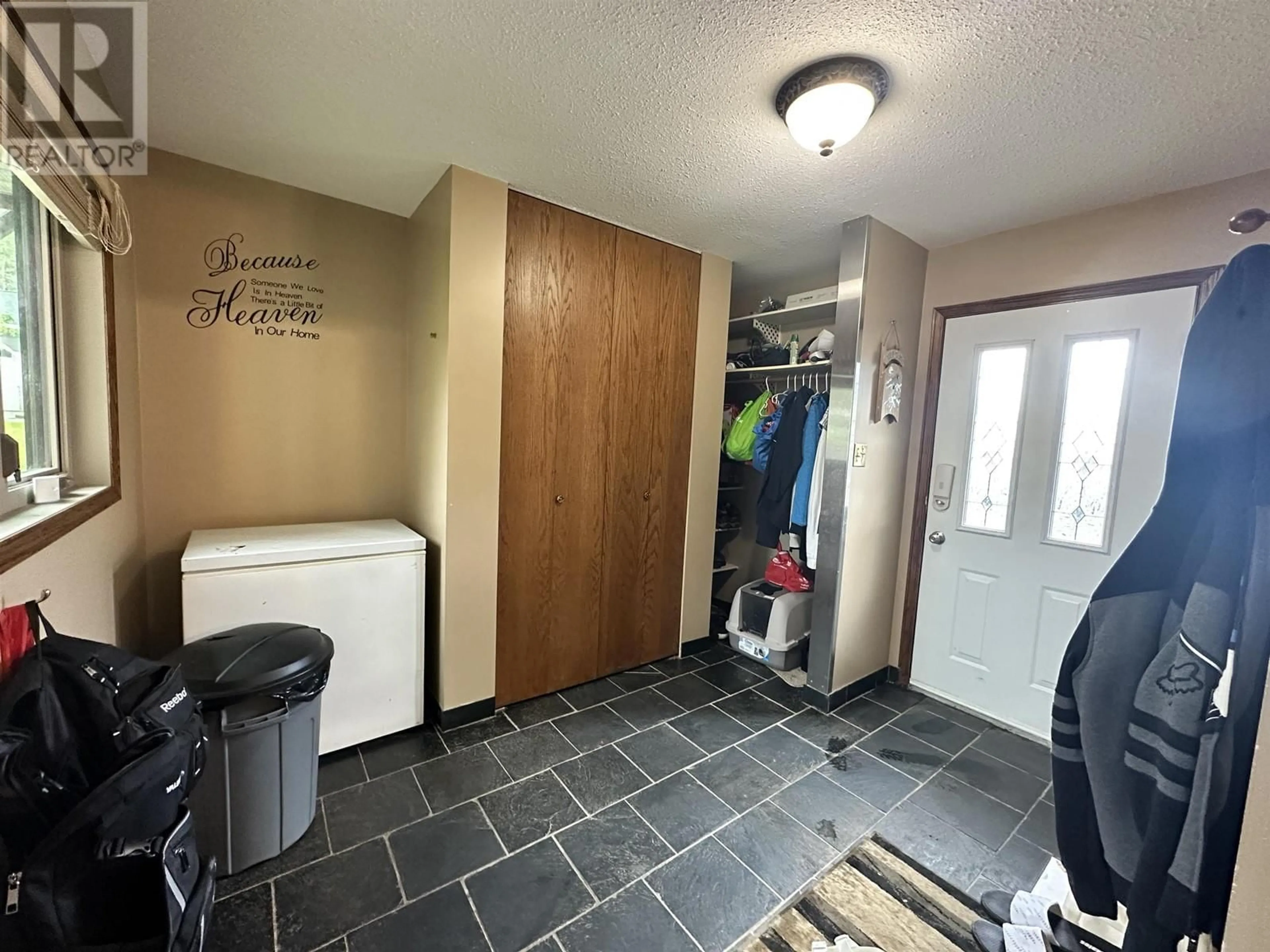 Indoor entryway, unknown floor for 5516 MINNAKER CRESCENT, Fort Nelson British Columbia V0C1R0