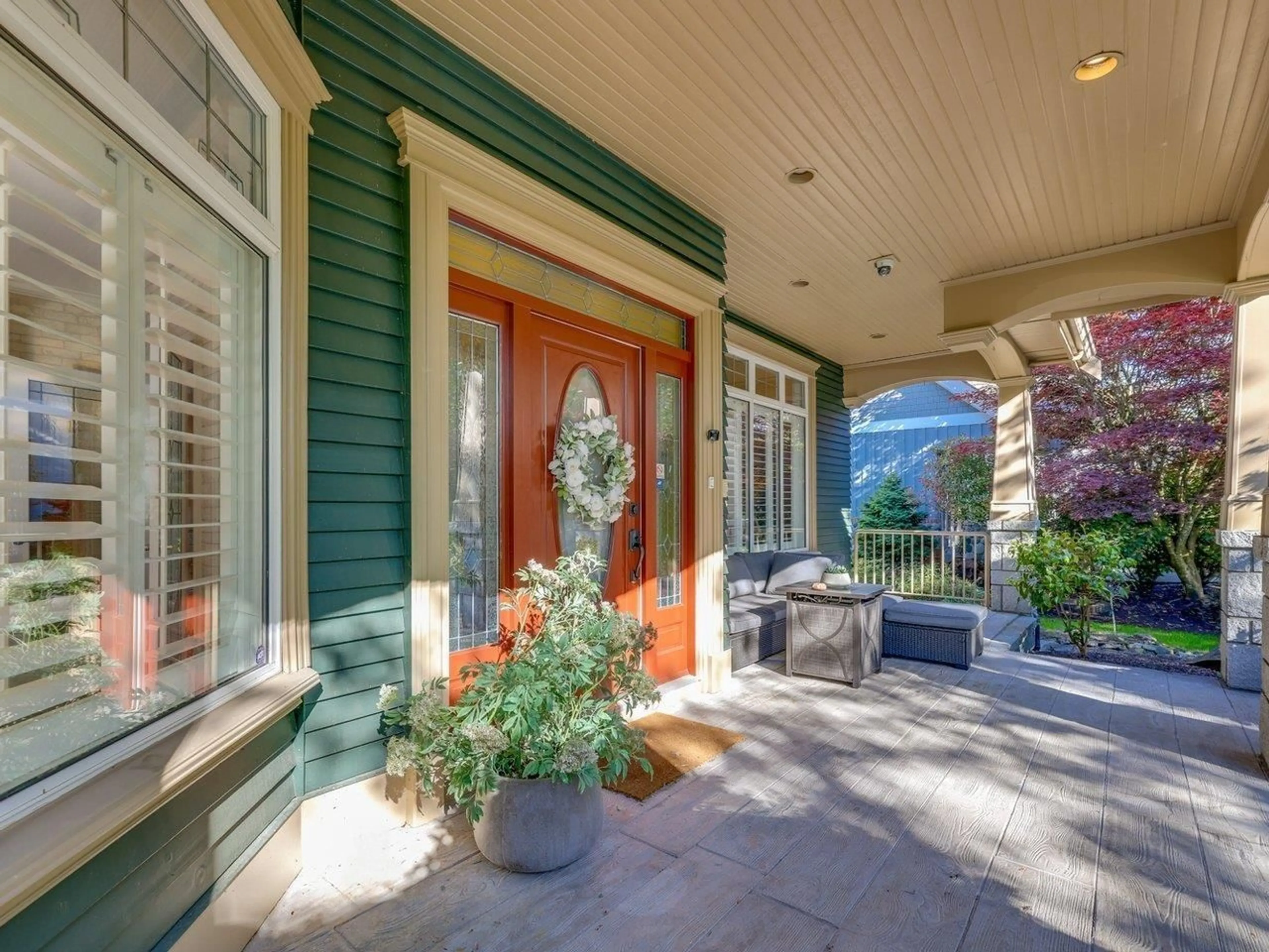 Indoor entryway for 15802 COLLINGWOOD CRESCENT, Surrey British Columbia V4P2P2