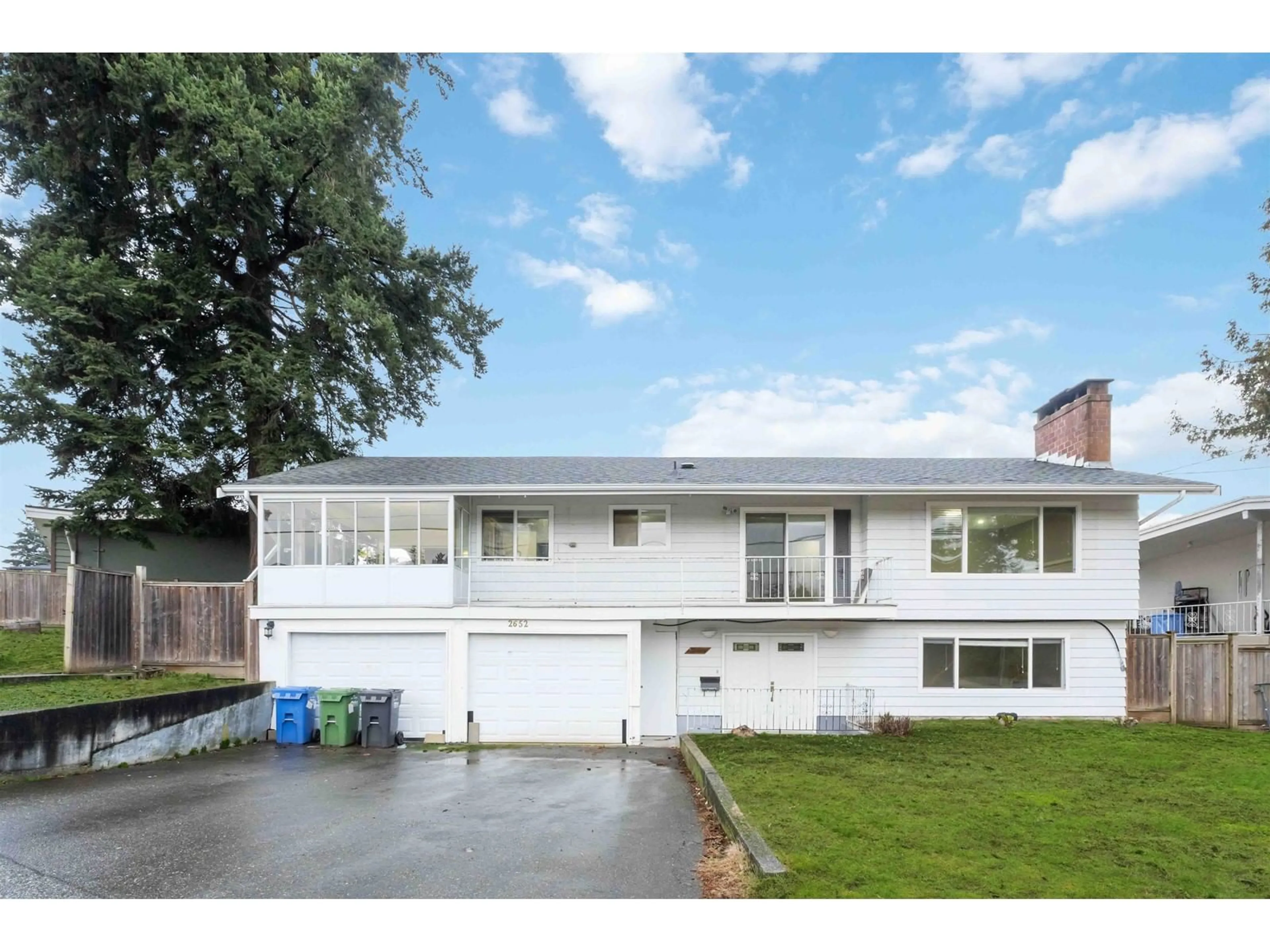 Frontside or backside of a home for 2652 SUNNYSIDE STREET, Abbotsford British Columbia V2T1Y4