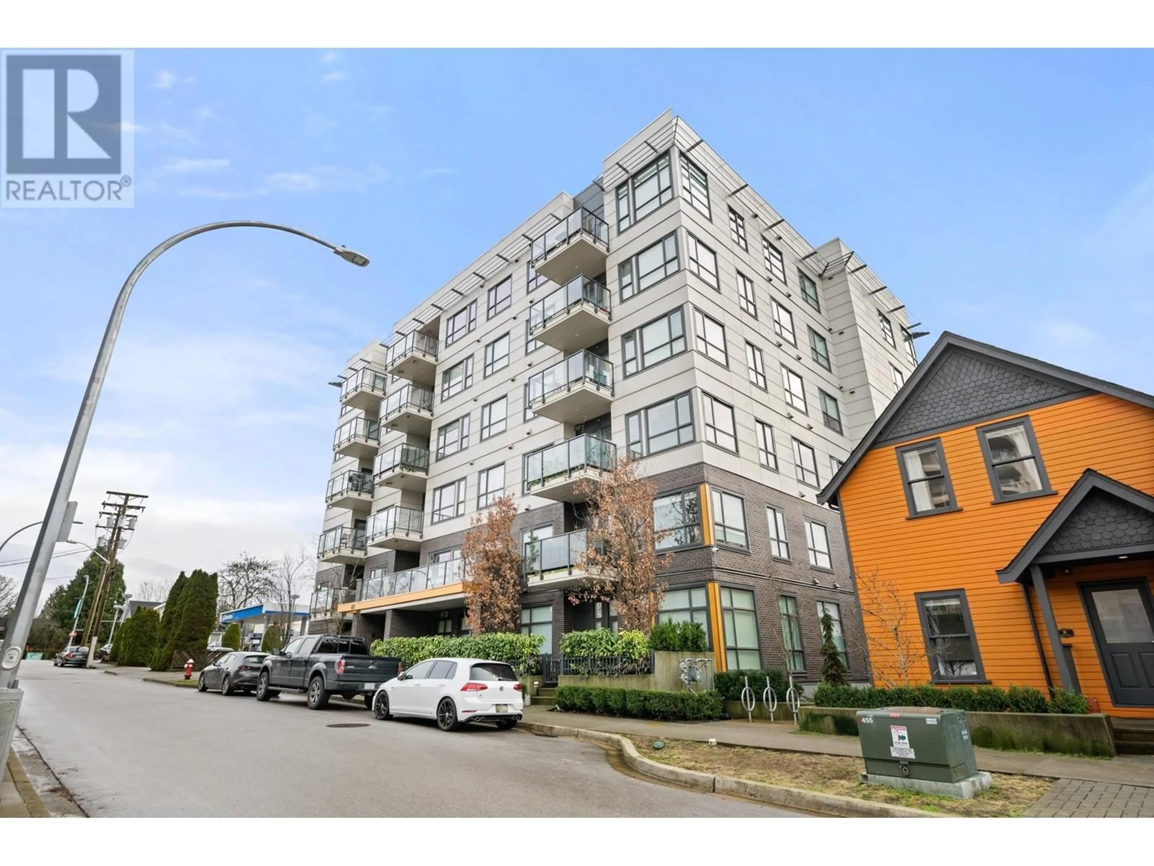 A pic from exterior of the house or condo for 606 610 BRANTFORD STREET, New Westminster British Columbia V3M1W7