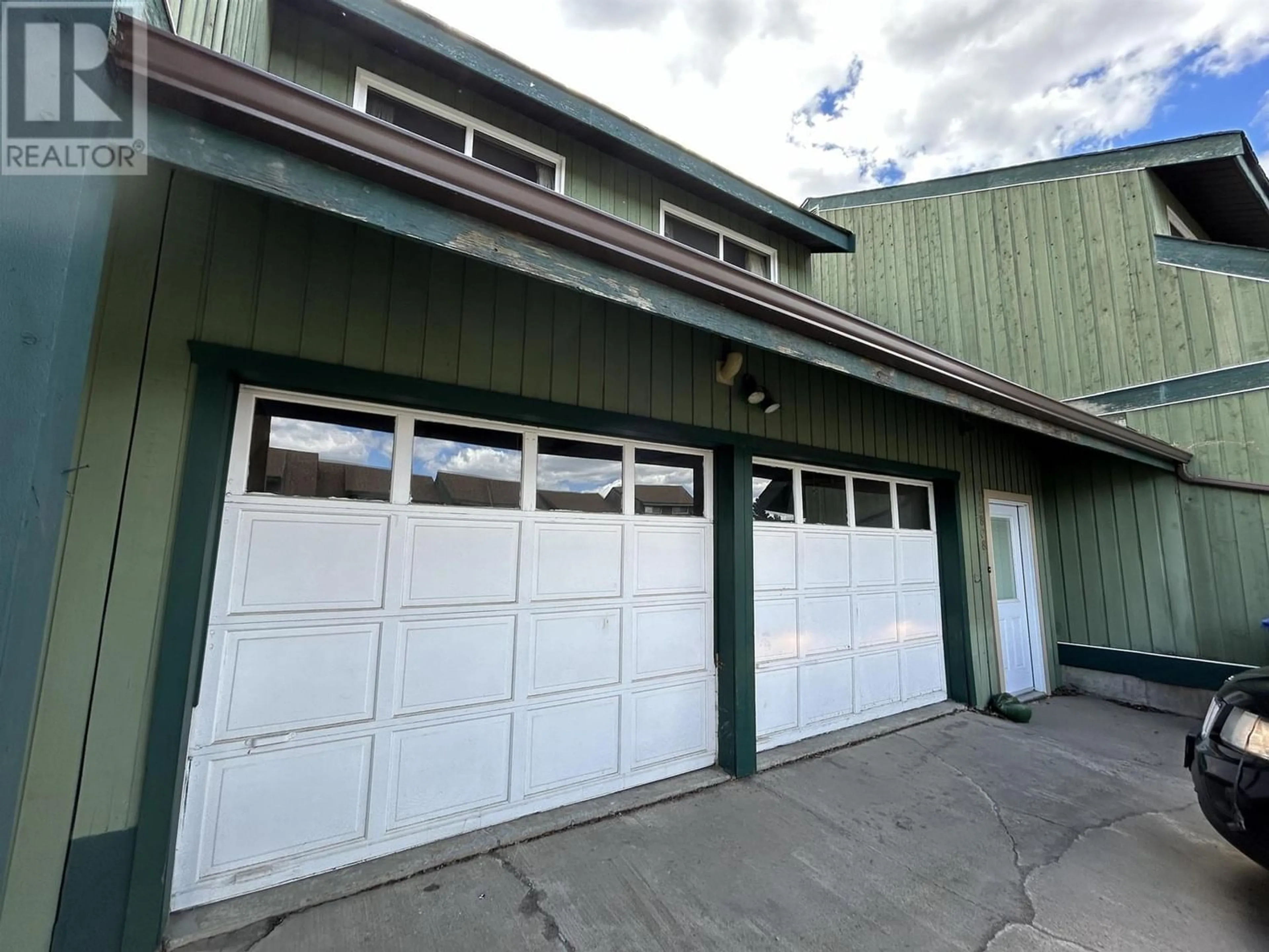 Indoor garage for 10808 102 STREET, Fort St. John British Columbia V1J4X7