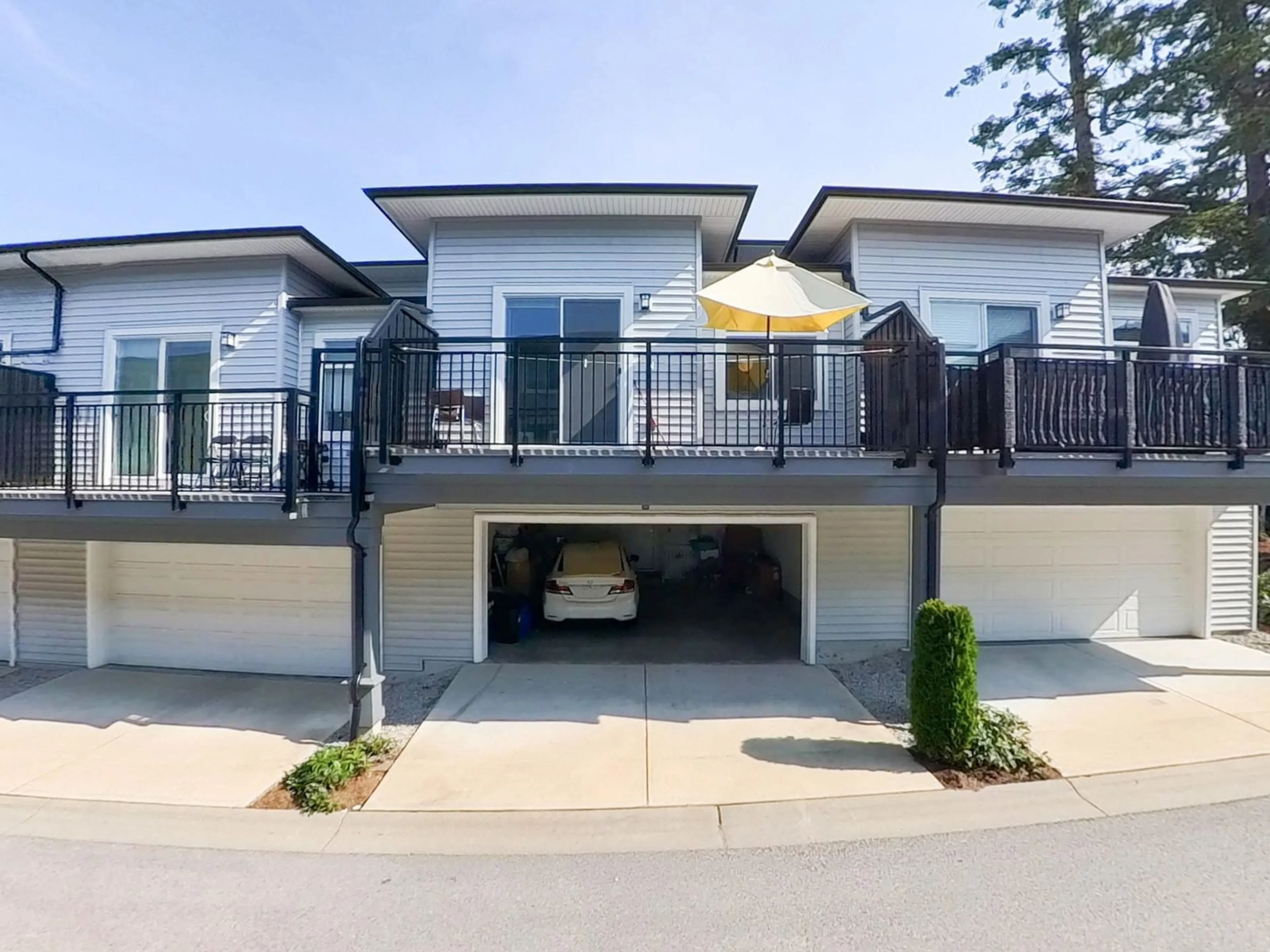 Frontside or backside of a home for 203 18505 LAURENSEN PLACE, Surrey British Columbia V4N6R7