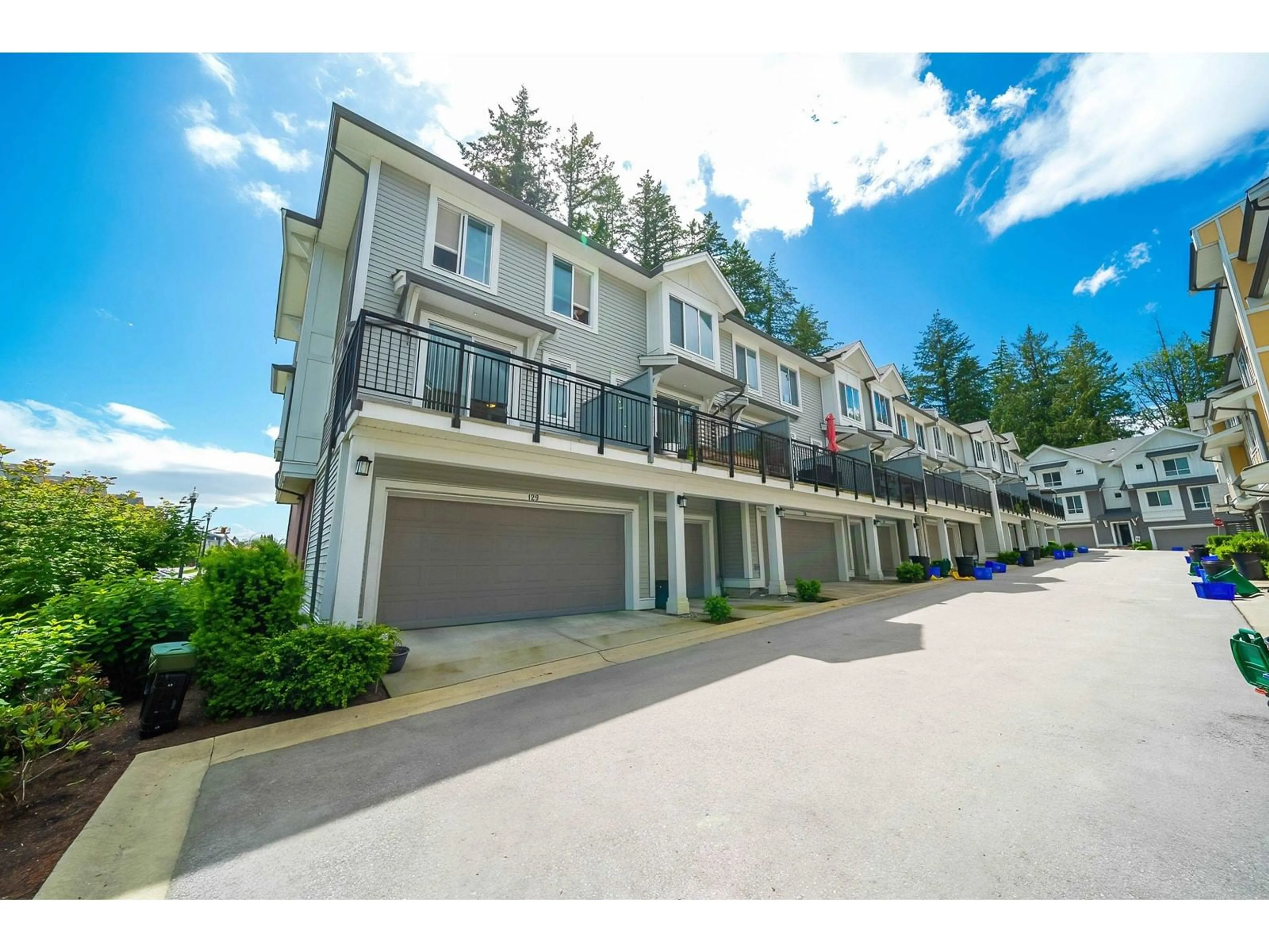 A pic from exterior of the house or condo for 129 9718 161A STREET, Surrey British Columbia V4N6S7