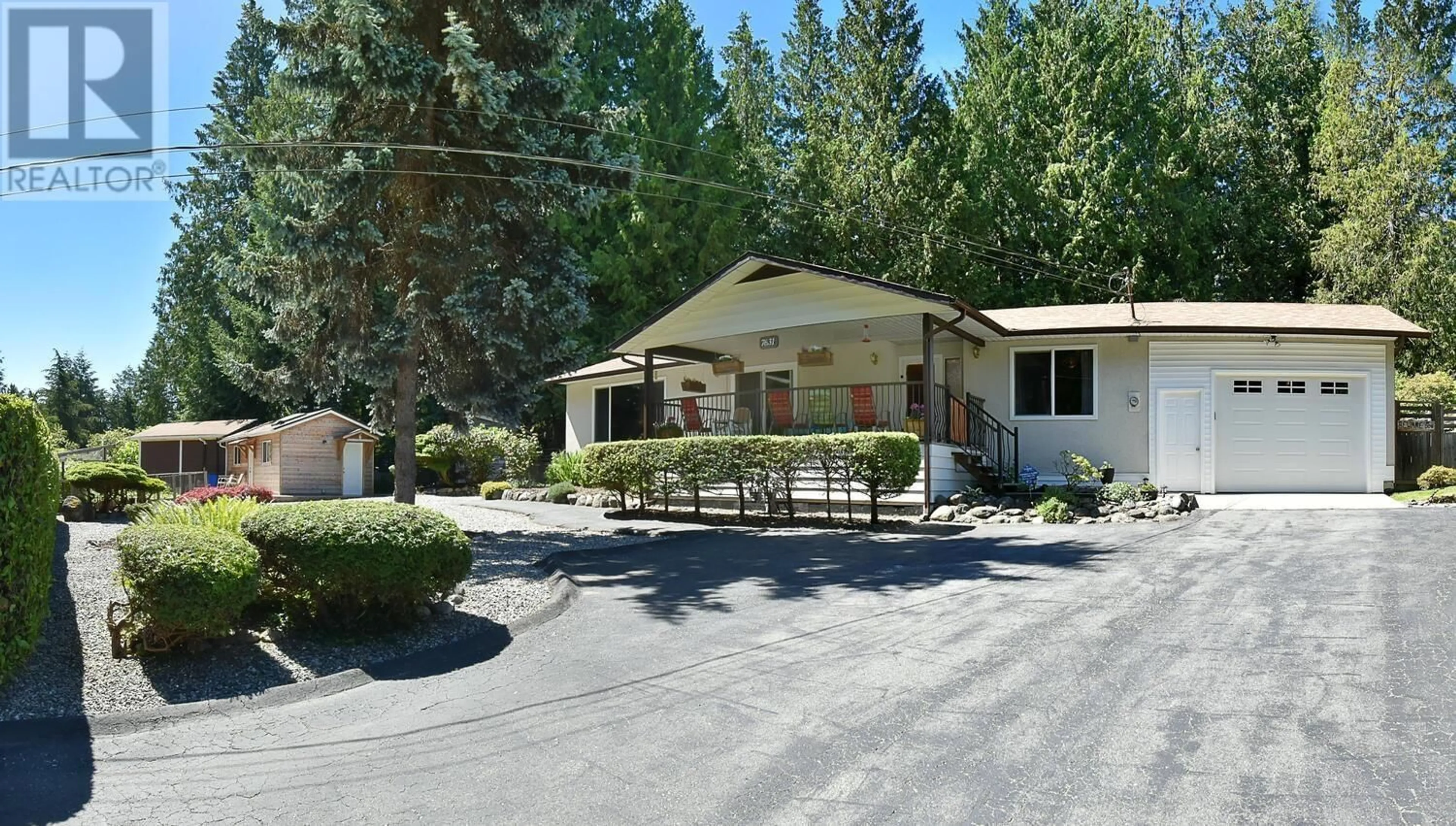 Outside view for 7631 EUREKA AVENUE, Halfmoon Bay British Columbia V7Z1A1