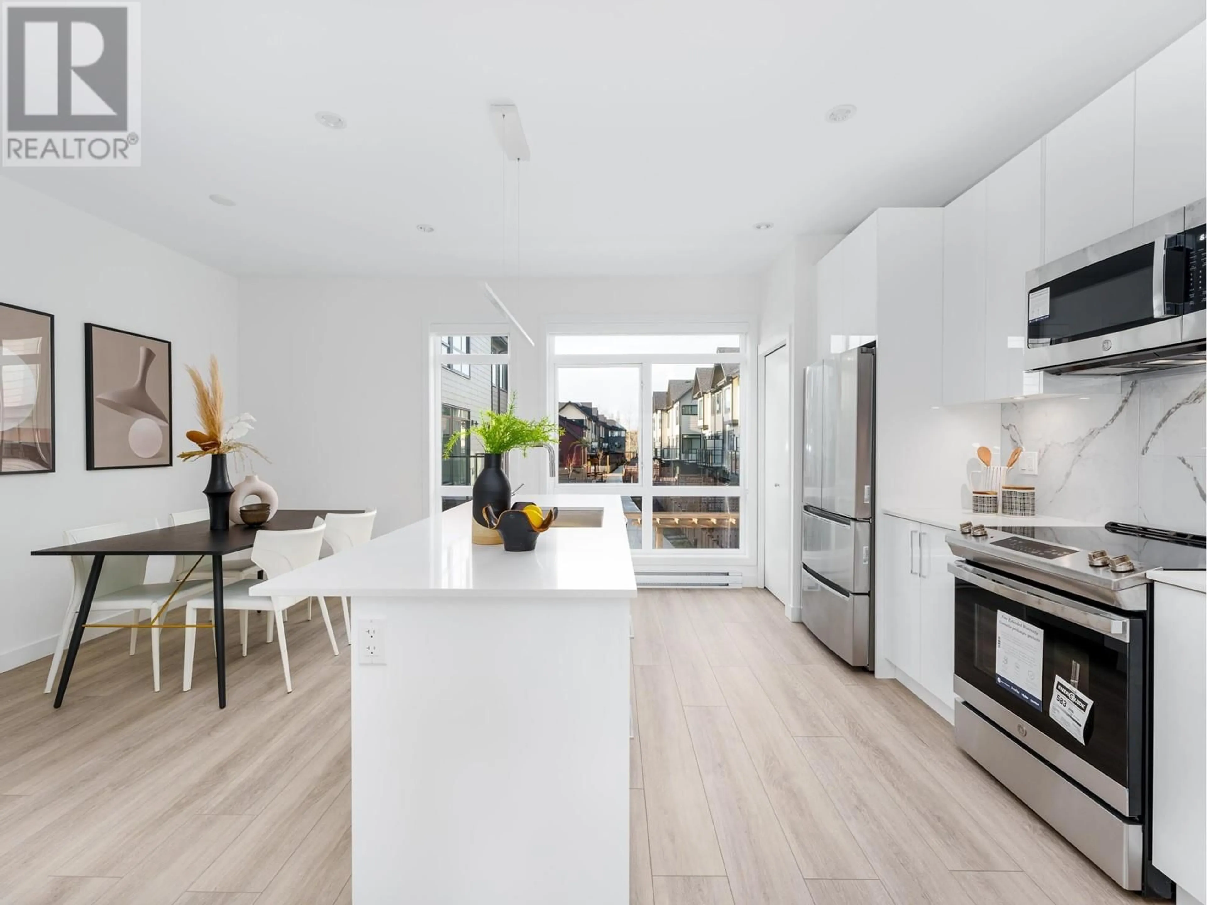 Open concept kitchen, unknown for 21 - 4337 BOUNDARY ROAD, Richmond British Columbia V6V1S8