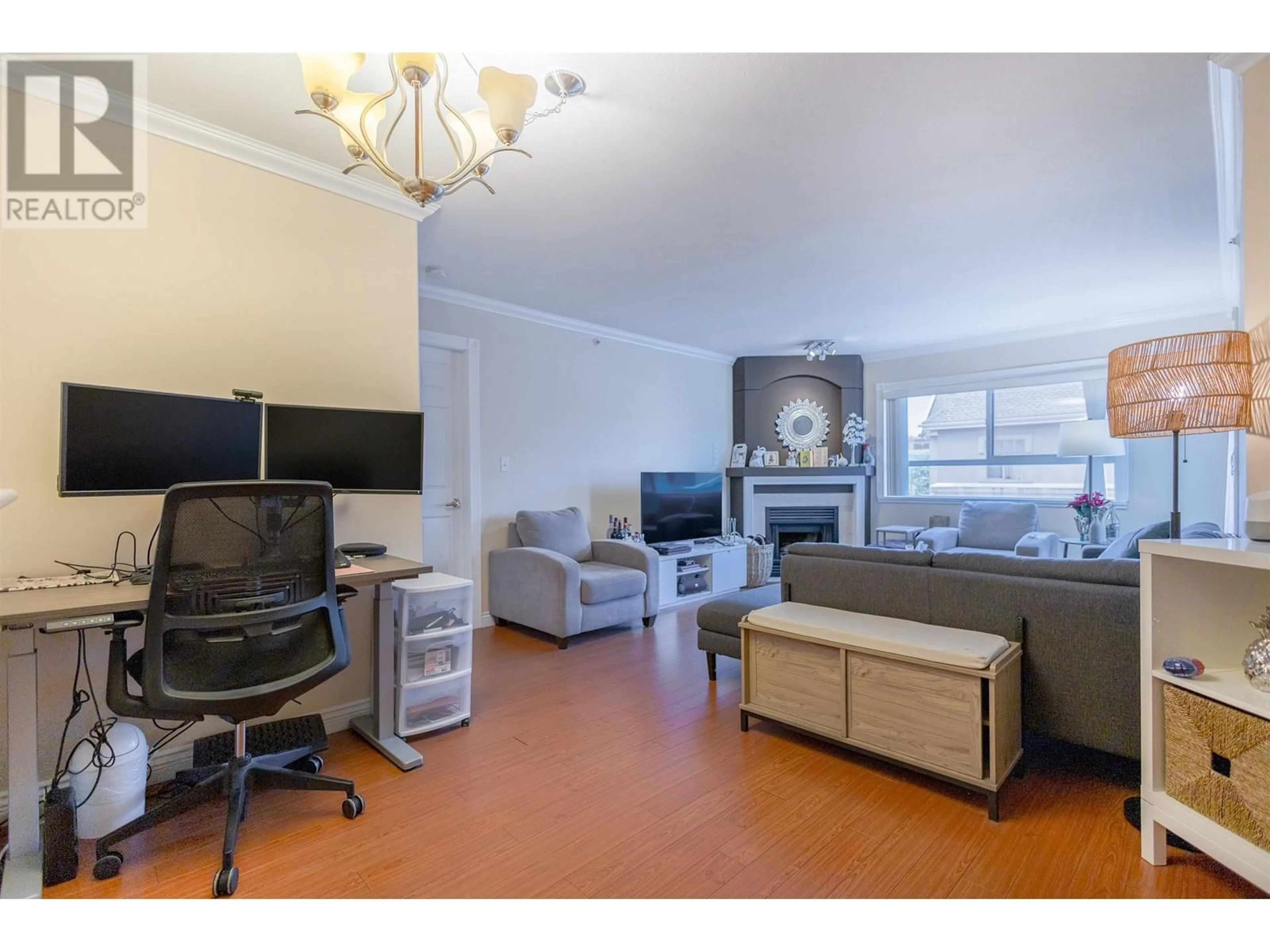 A pic of a room for PH8 2405 KAMLOOPS STREET, Vancouver British Columbia V5M4V6