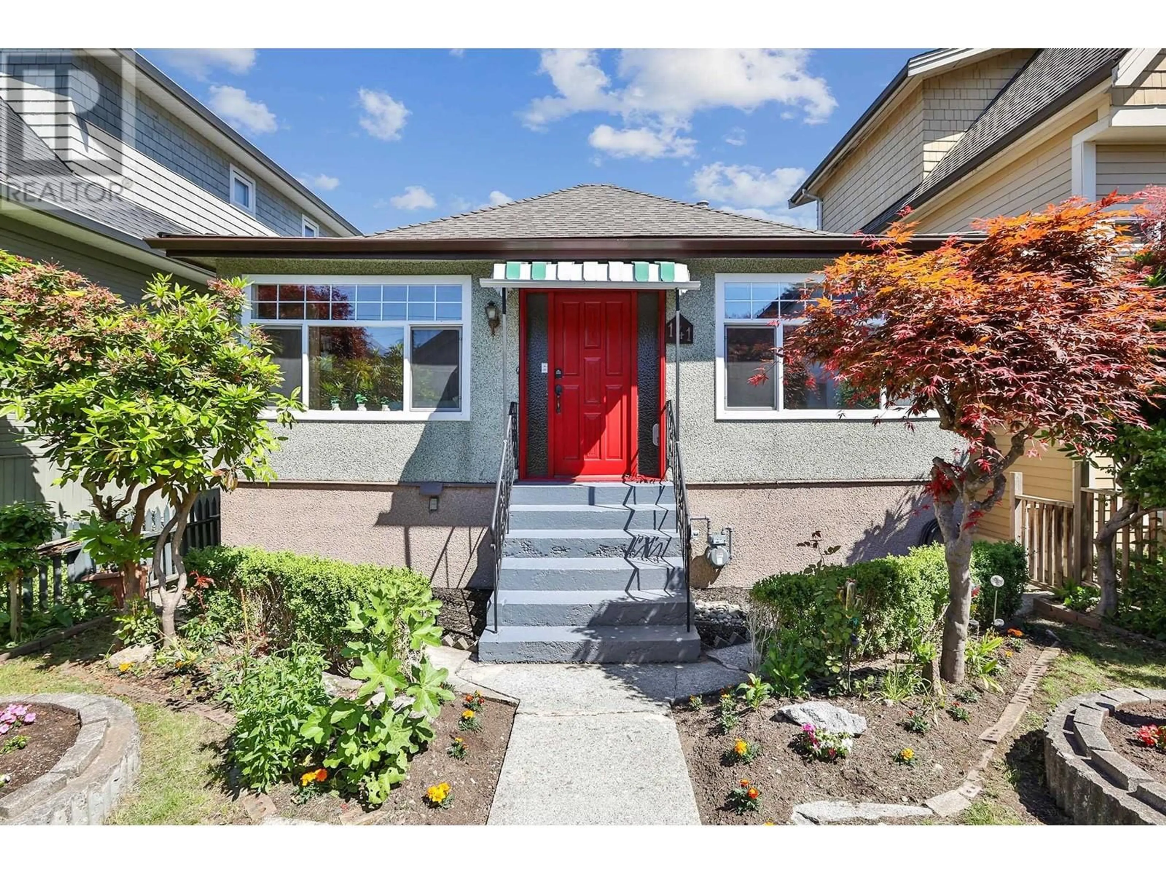 Frontside or backside of a home for 141 E 22ND AVENUE, Vancouver British Columbia V5V1T5