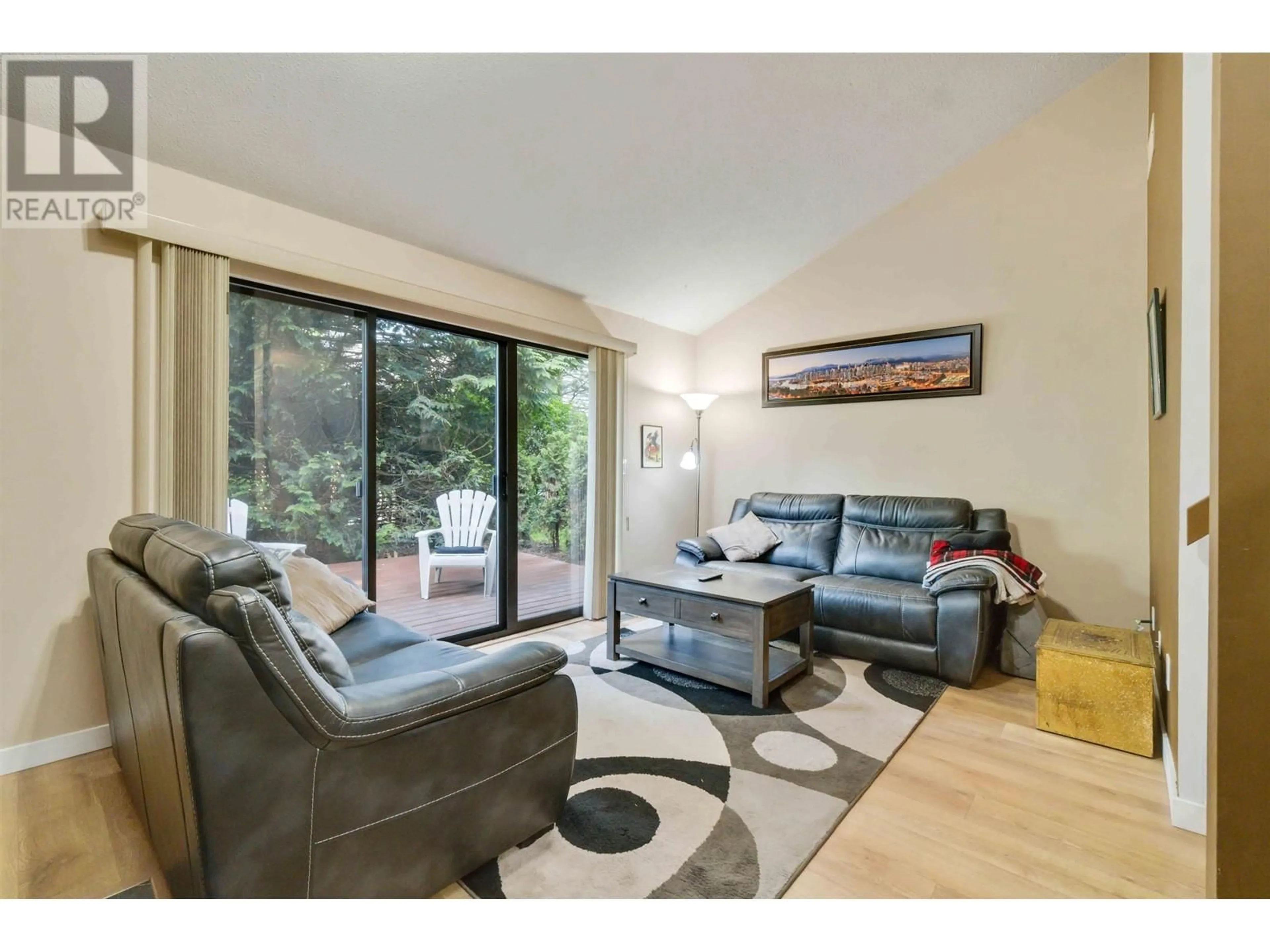 Living room for 8576 WILDERNESS COURT, Burnaby British Columbia V5A4B2