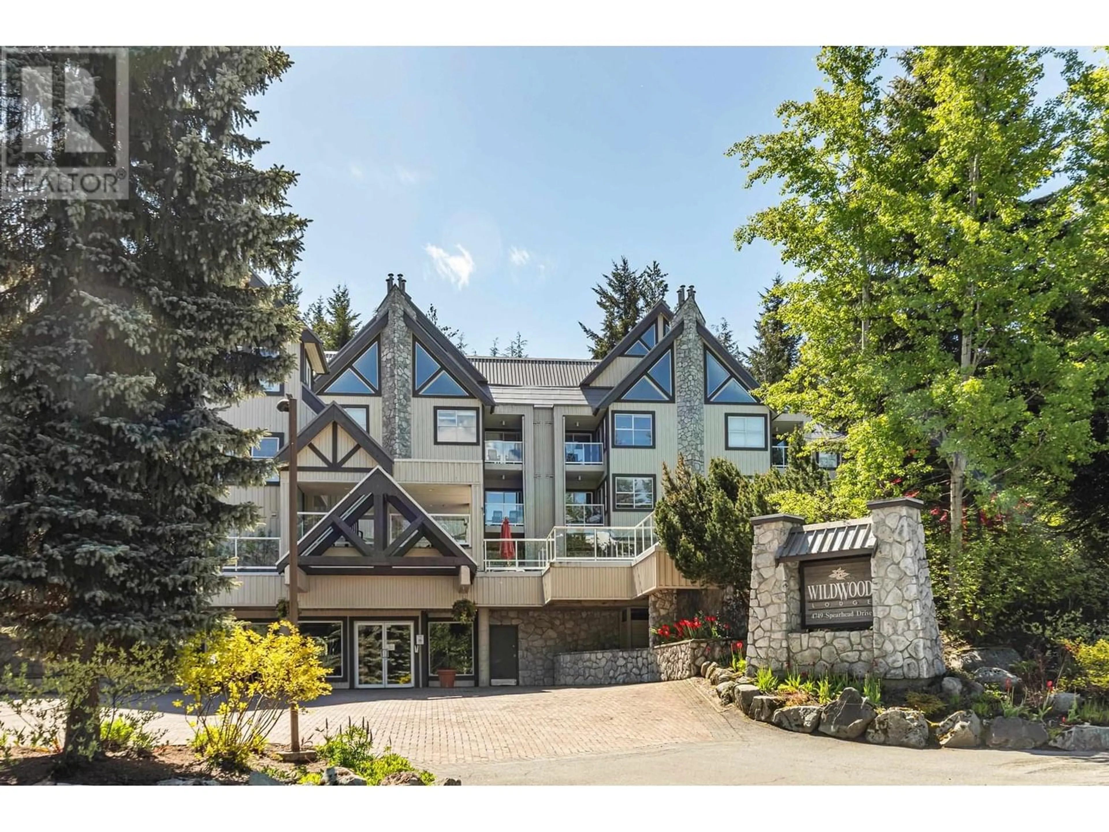 A pic from exterior of the house or condo for 306 4749 SPEARHEAD DRIVE, Whistler British Columbia V8E1E9