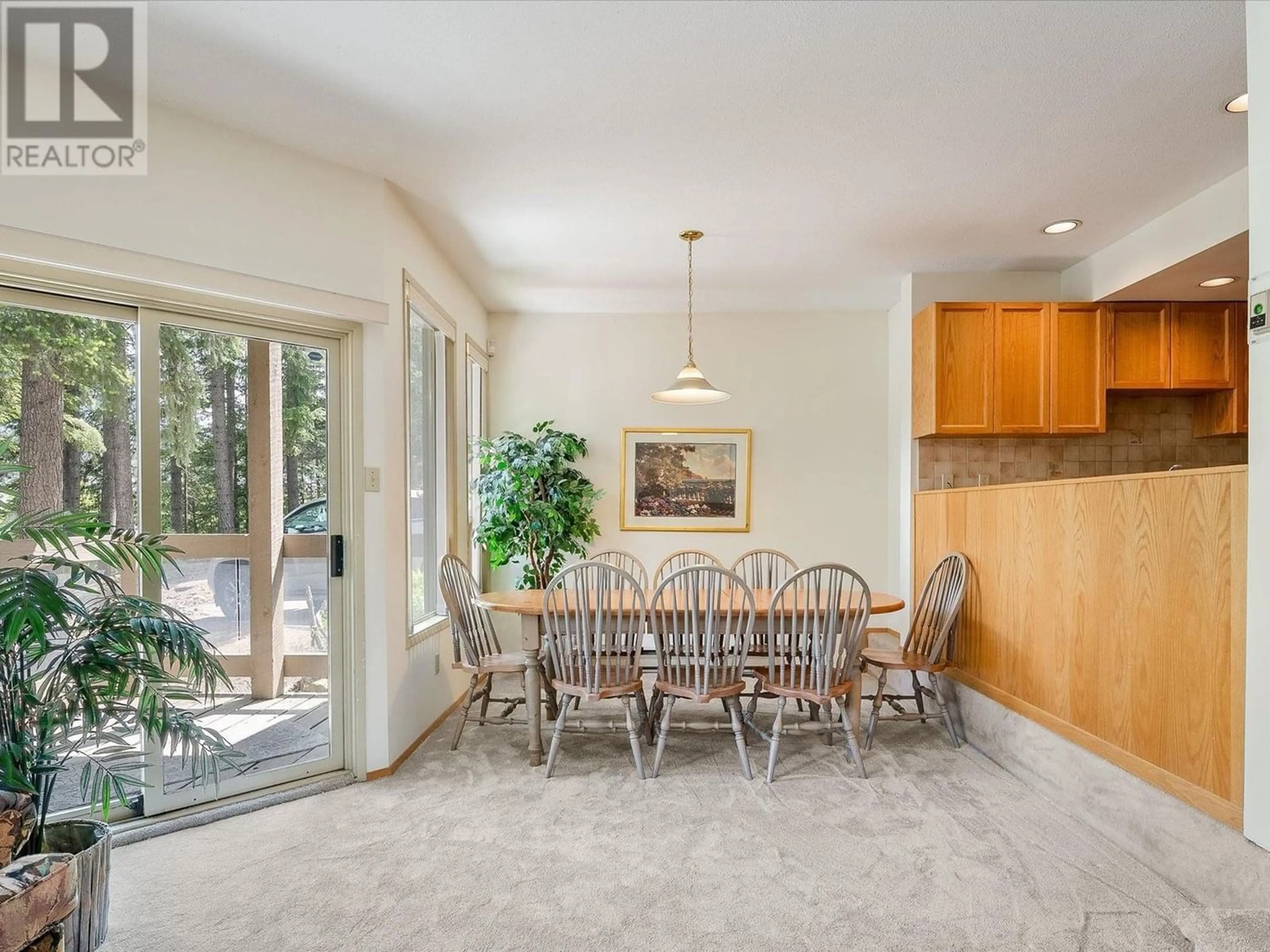 Dining room, wood floors, cottage for 61 6127 EAGLERIDGE CRESCENT, Whistler British Columbia V8E0W7