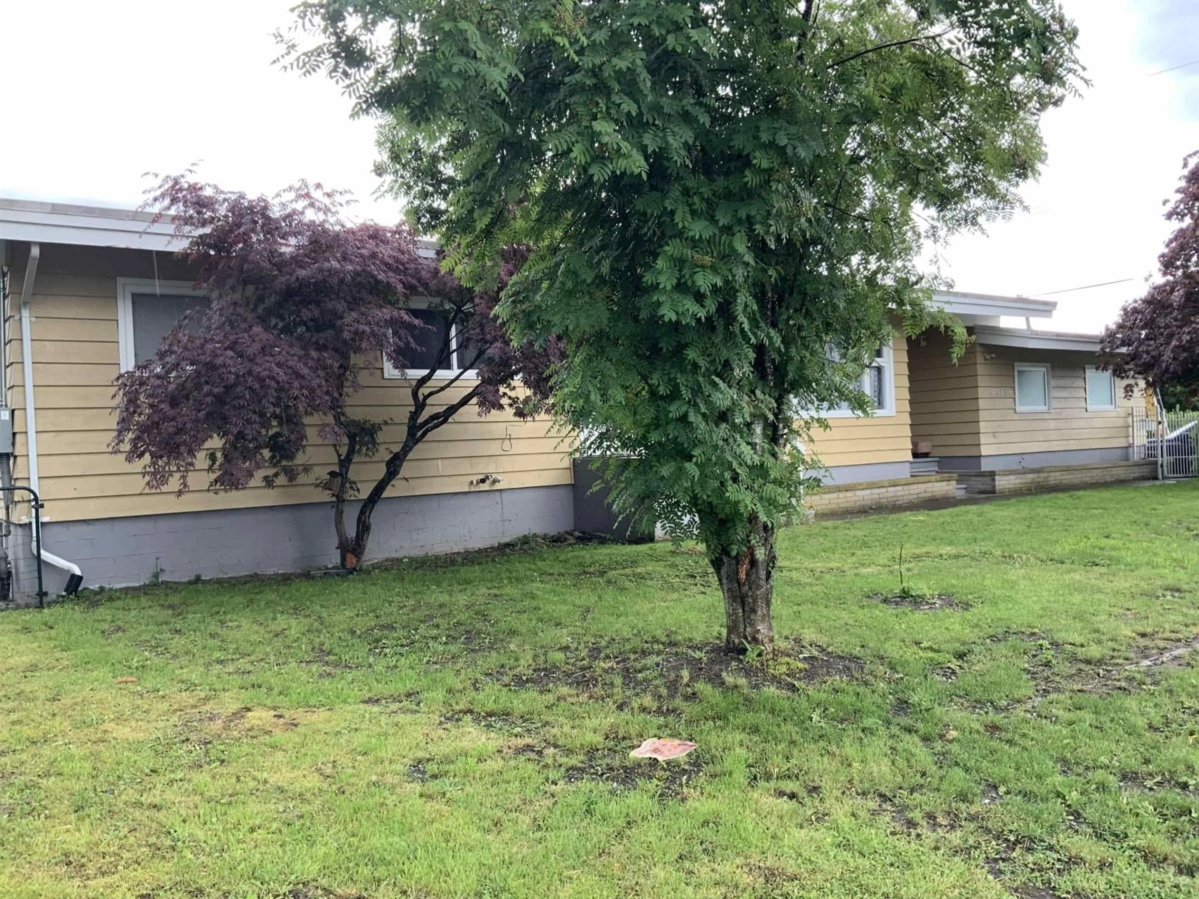 Frontside or backside of a home, the fenced backyard for 9354 BROADWAY STREET, Chilliwack British Columbia V2P5V1