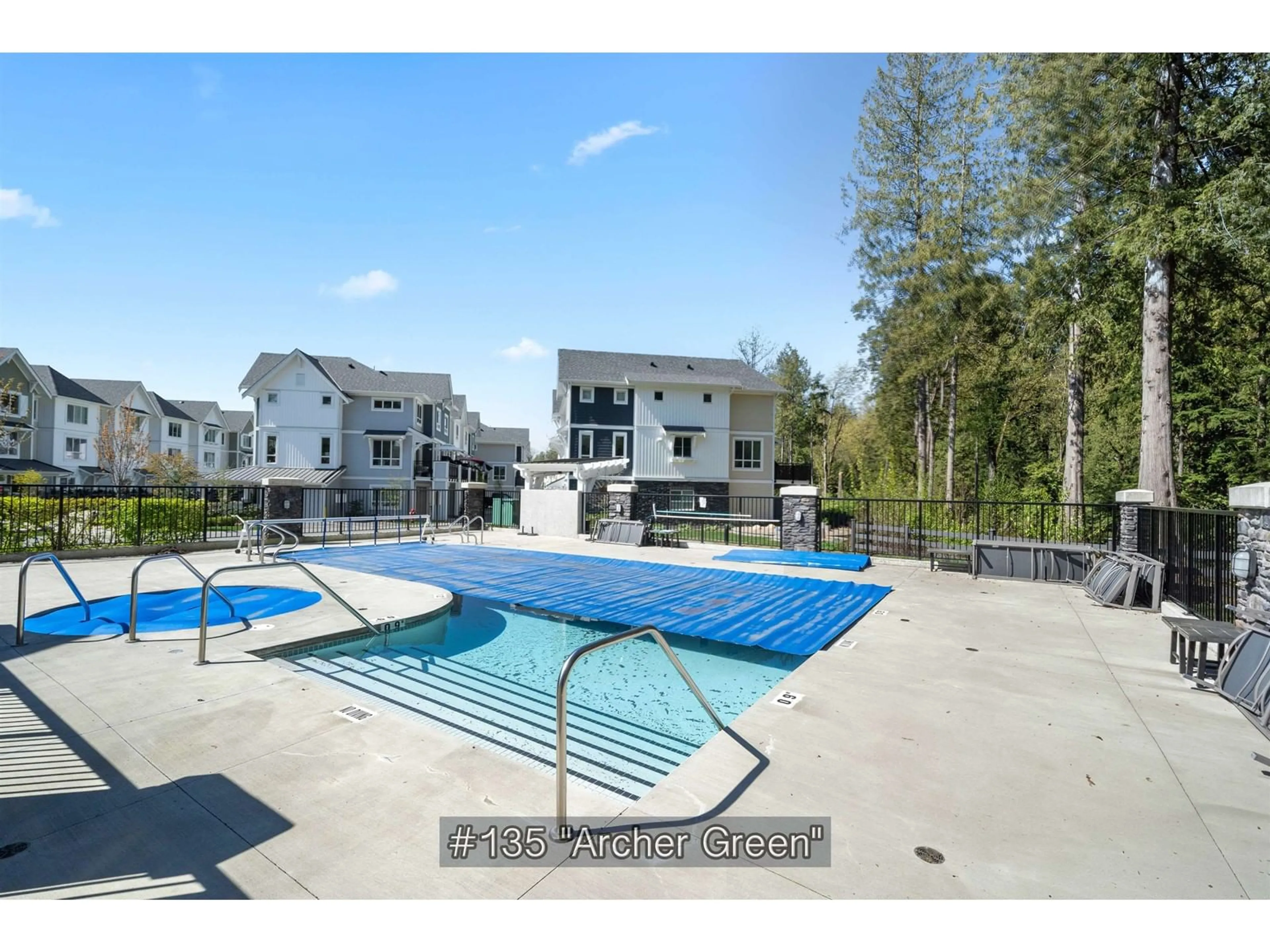 Indoor or outdoor pool for 135 8335 NELSON STREET, Mission British Columbia V4S0E4
