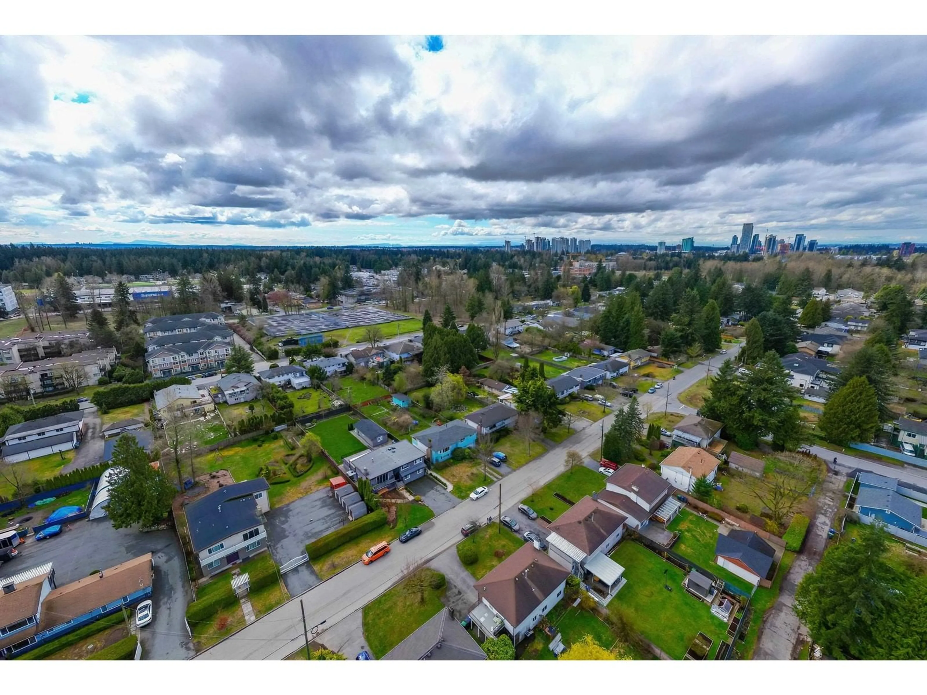 Lakeview for 14611 105A AVENUE, Surrey British Columbia V3R5X8